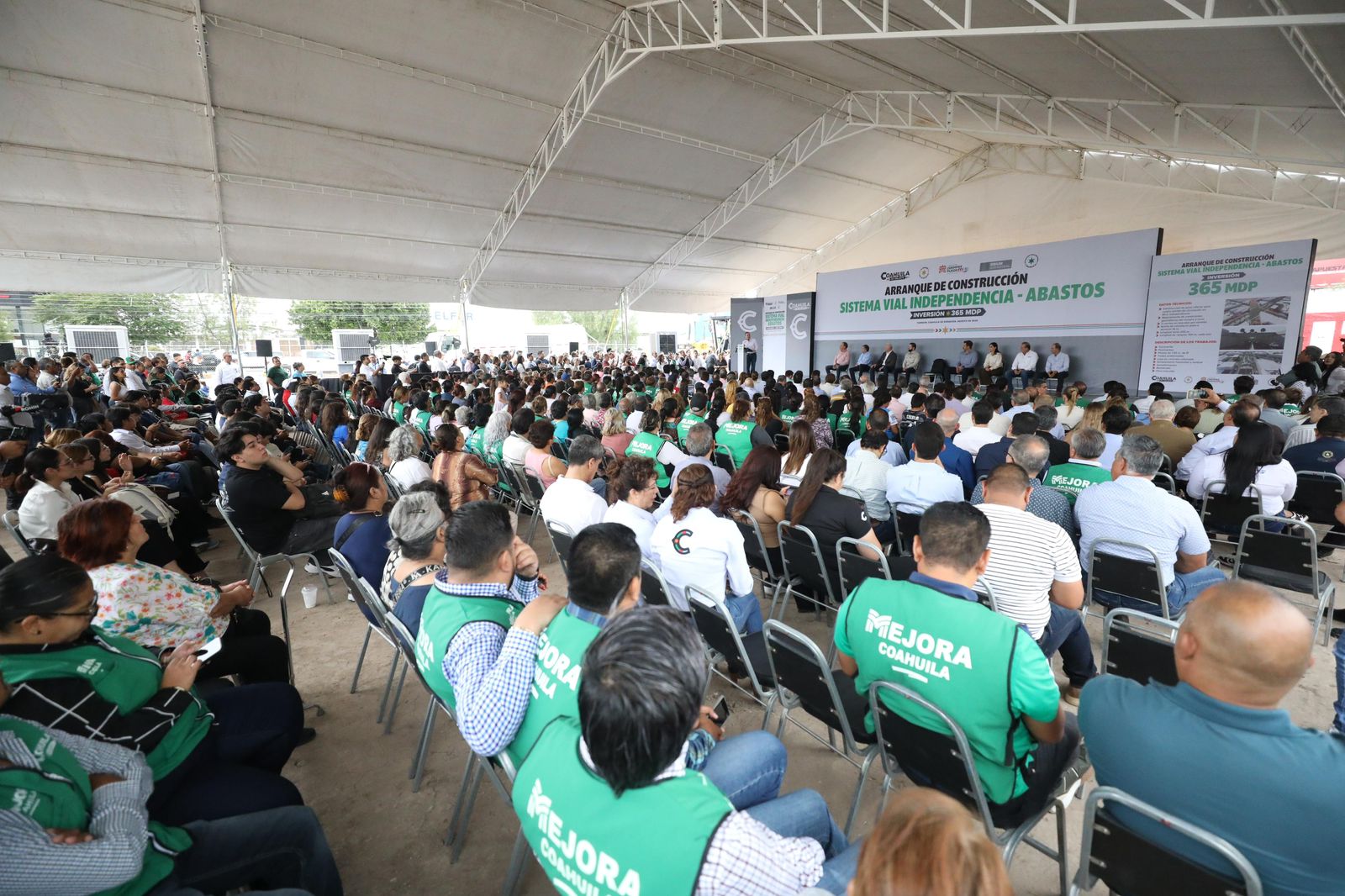 SEGUIMOS CONSTRUYENDO GRANDES OBRAS EN COAHUILA: MANOLO