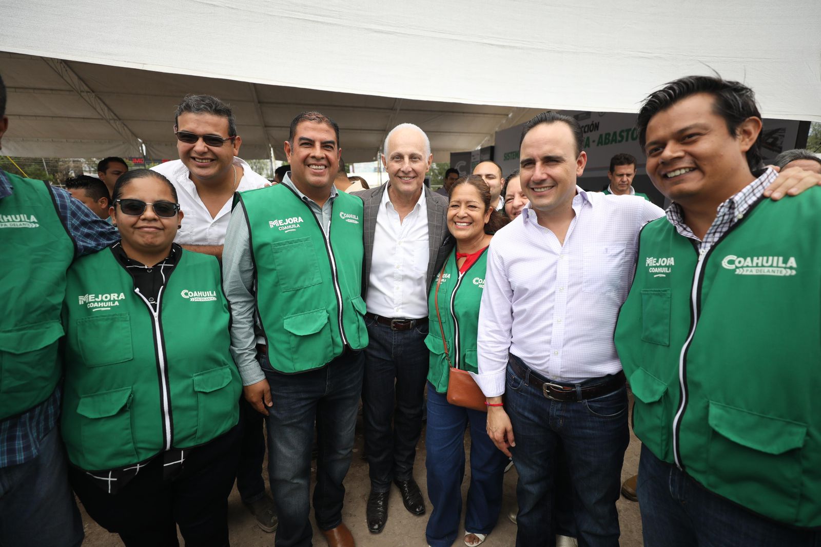 SEGUIMOS CONSTRUYENDO GRANDES OBRAS EN COAHUILA: MANOLO