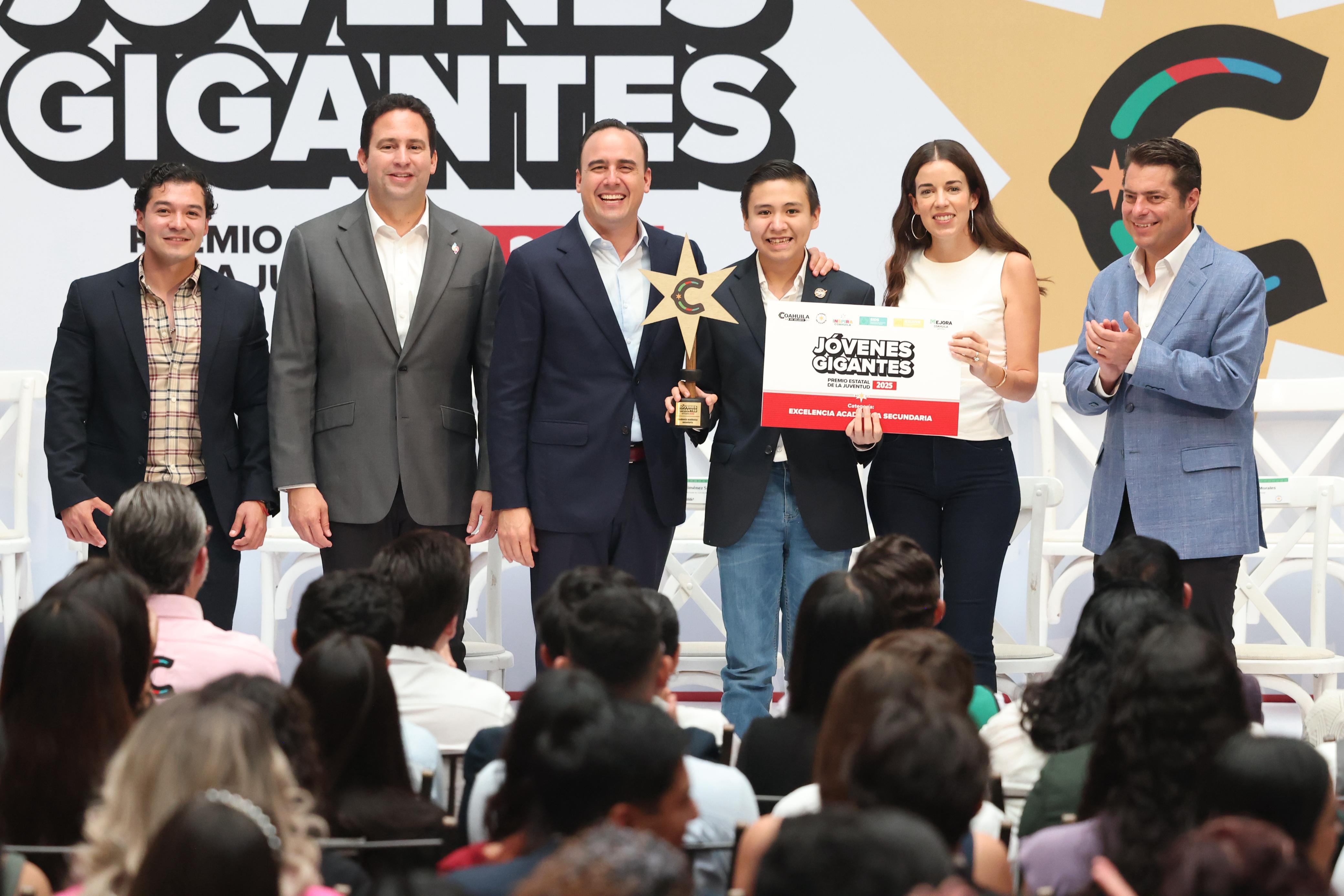 TODO UN ÉXITO EL MES DE LA JUVENTUD EN COAHUILA: MANOLO