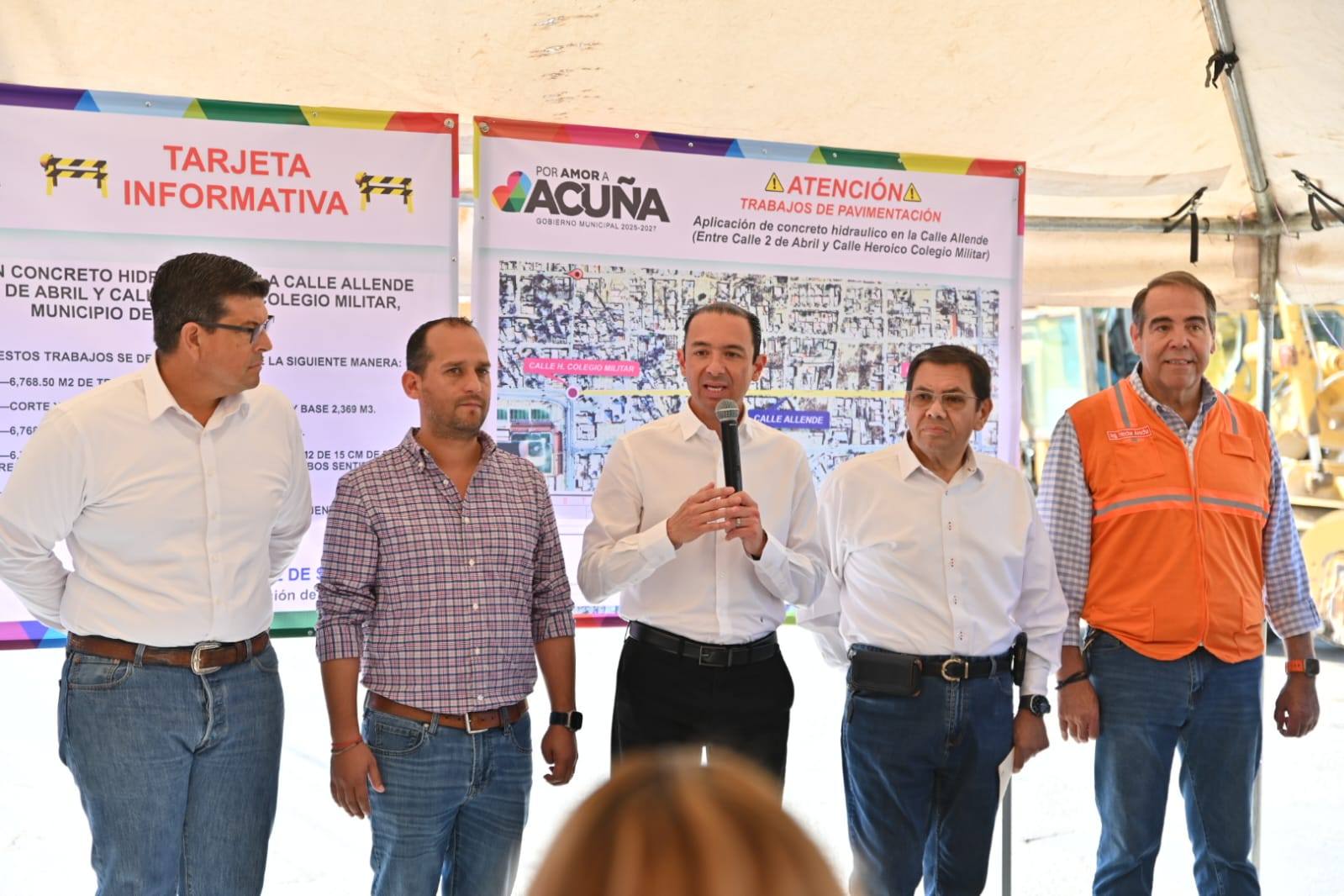 ARRANCA EMILIO DE HOYOS OBRA EN CALLE ALLENDE