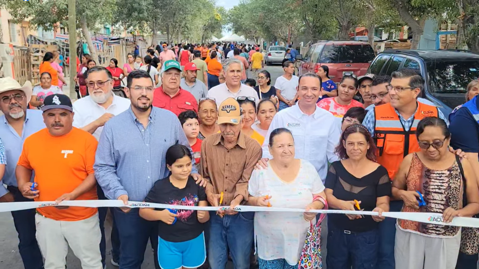 Con inversión superior a los 600 mil pesos, realiza la Presidencia Municipal de Acuña pavimentación en Altos de Santa Teresa