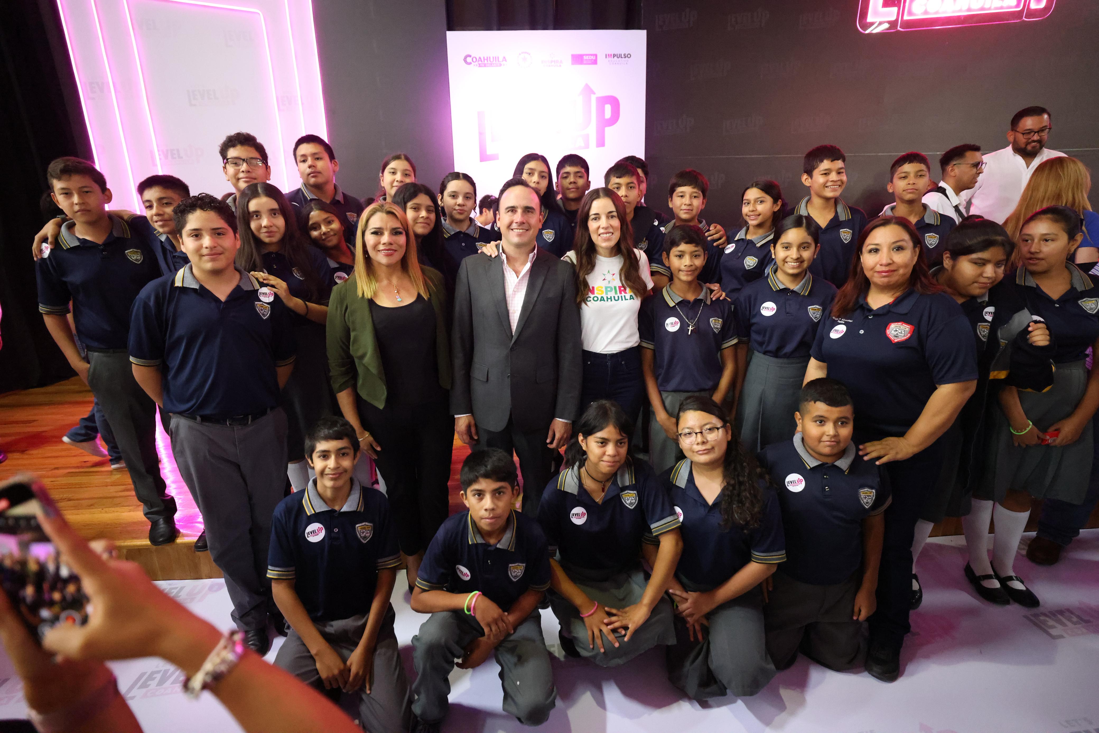 CON LEVEL UP SE REVOLUCIONA EL INGLÉS EN COAHUILA: MANOLO