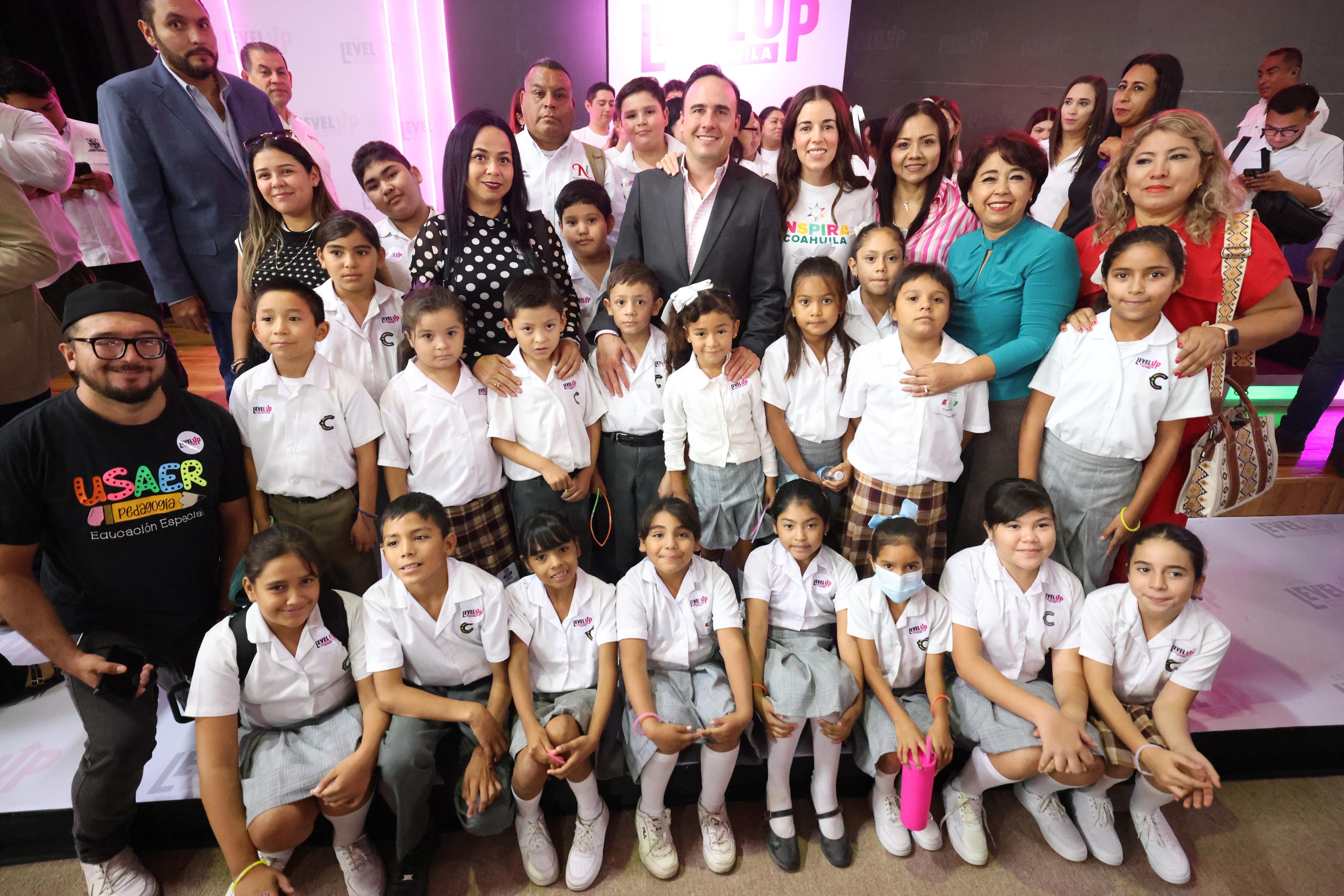 CON LEVEL UP SE REVOLUCIONA EL INGLÉS EN COAHUILA: MANOLO