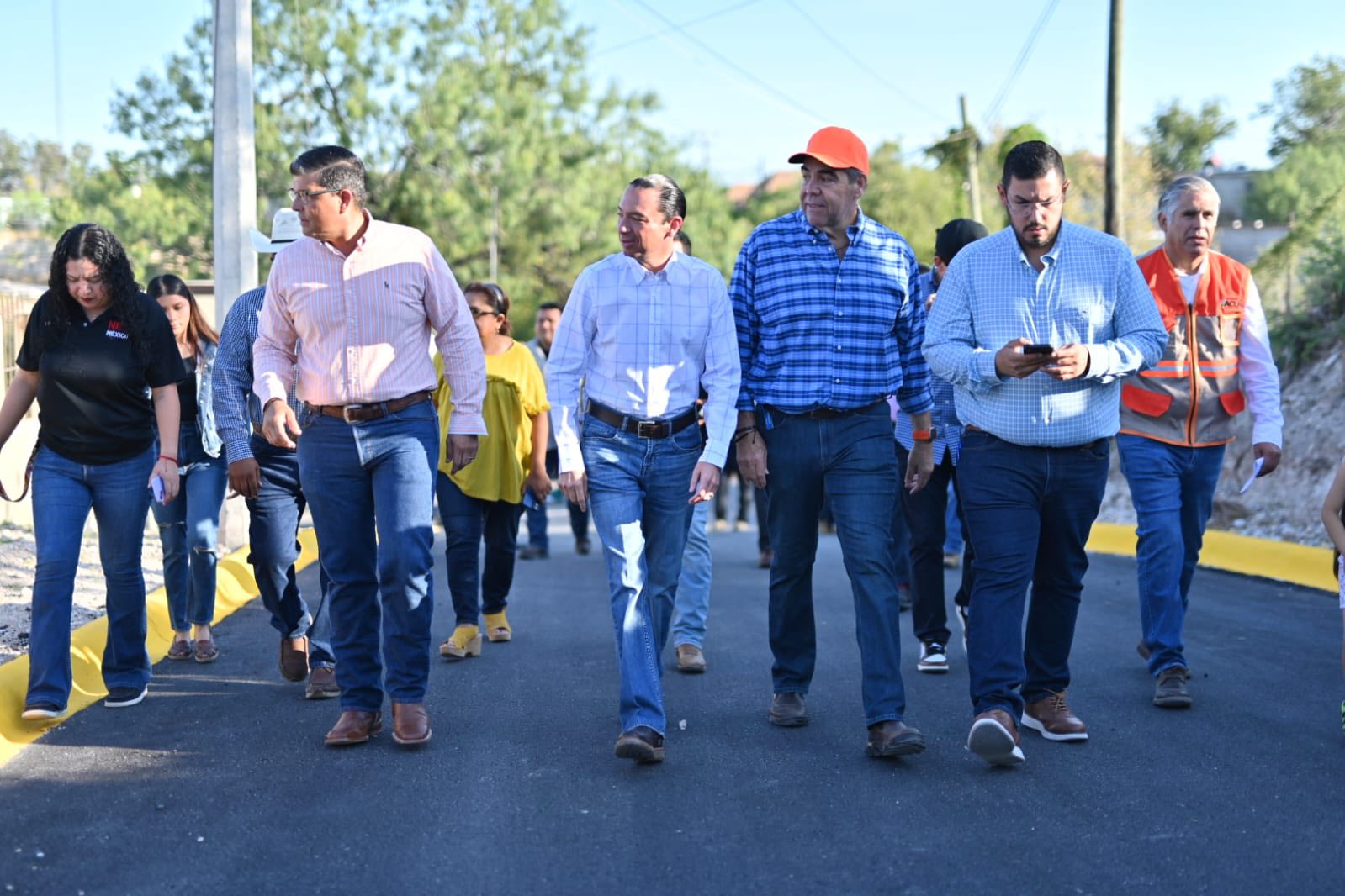 ENTREGA ALCALDE EMILIO DE HOYOS, PAVIMENTACIÓN DE LA CALLE PINO SUÁREZ EN LA COLONIA 28 DE JUNIO