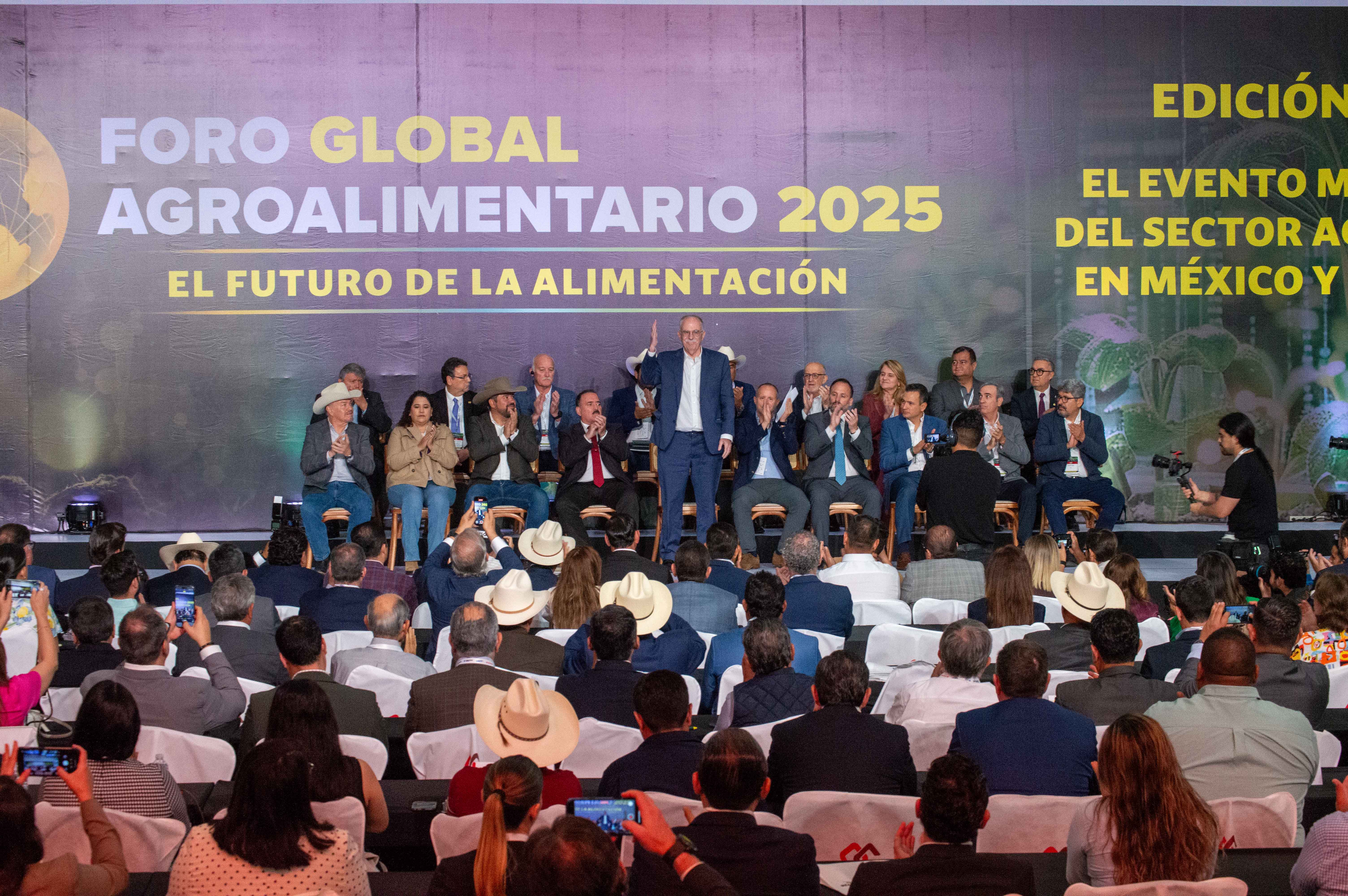 “La ganadería mexicana es segura”: secretario Julio Berdegué en Chihuahua, desde el Foro Global Agroalimentario 2025