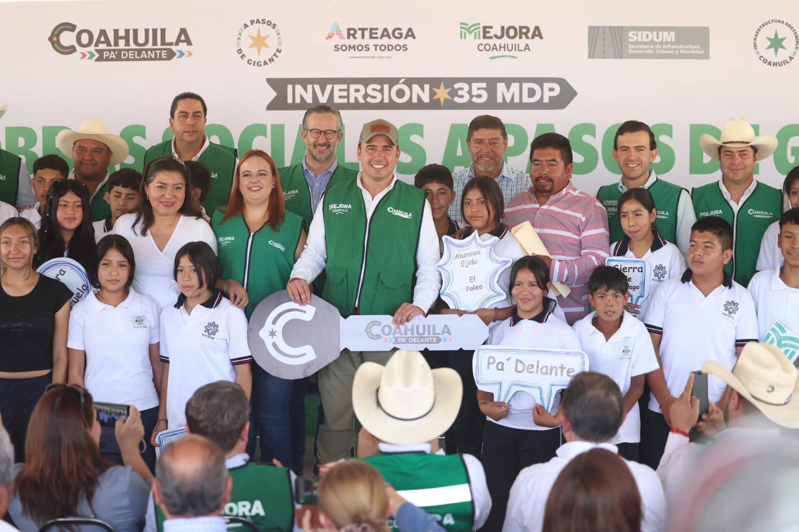 LLEGAN OBRAS SOCIALES E IMPULSO EDUCATIVO A LOS EJIDOS DE LA SURESTE