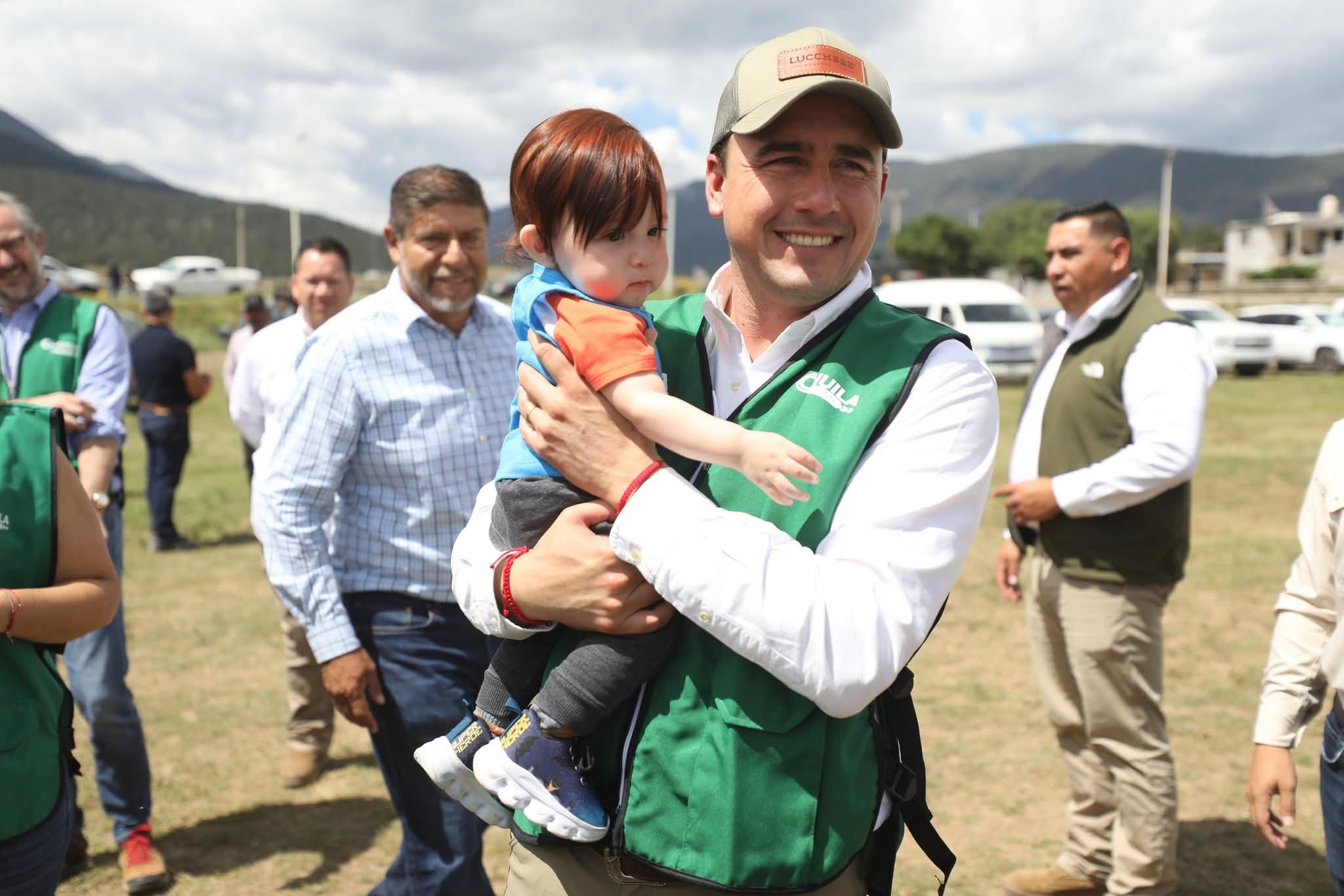 LLEGAN OBRAS SOCIALES E IMPULSO EDUCATIVO A LOS EJIDOS DE LA SURESTE