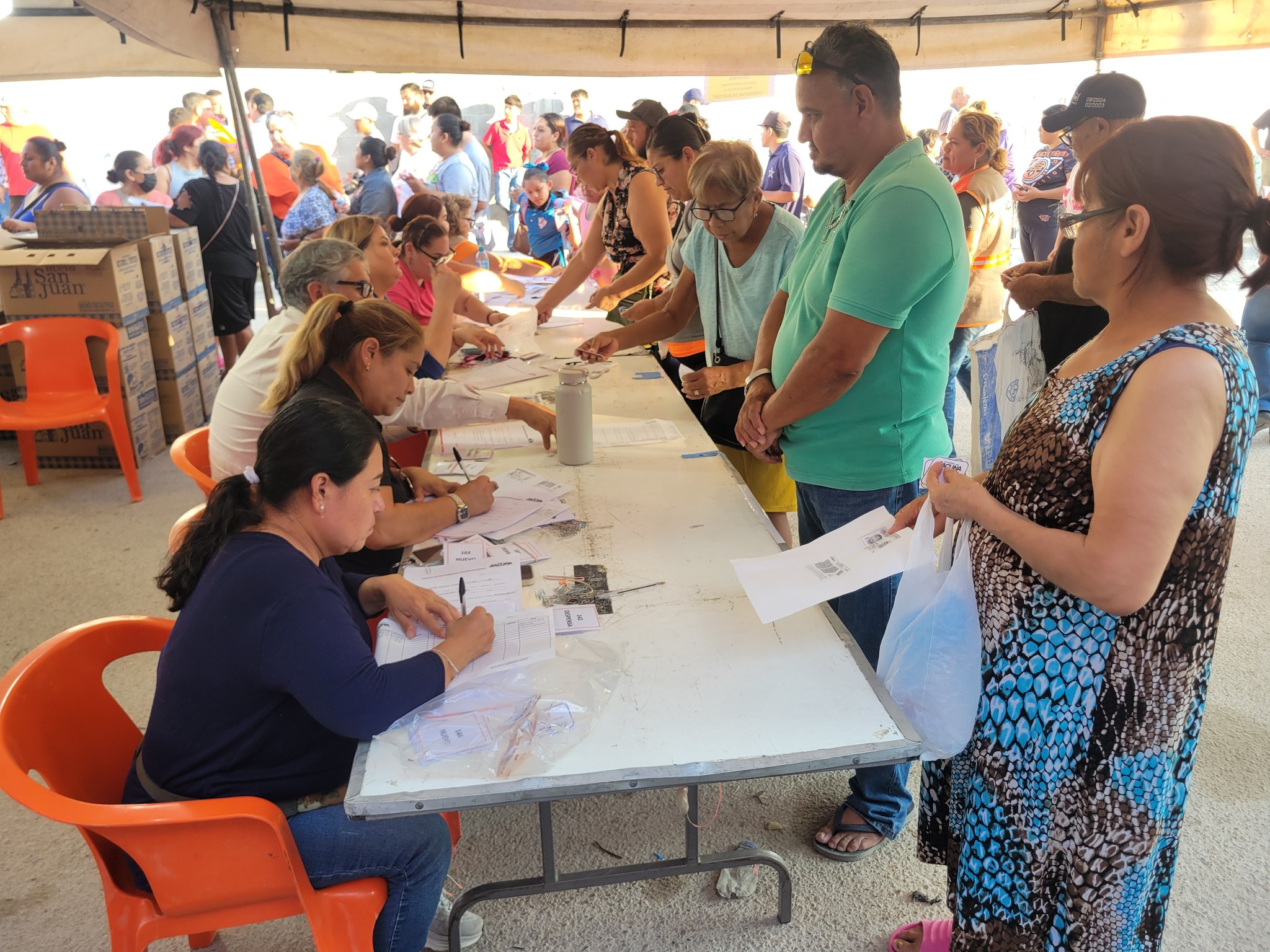 Realiza Presidencia Municipal de Acuña brigada en Altos de Santa Teresa