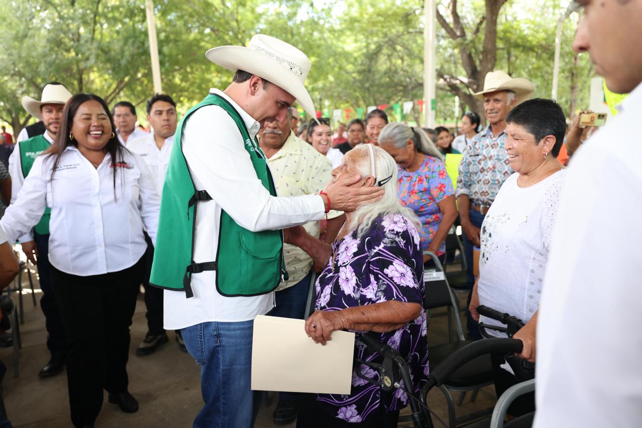 SEGUIMOS FORTALECIENDO LA EDUCACIÓN Y EL DESARROLLO SOCIAL DE COAHUILA: MANOLO