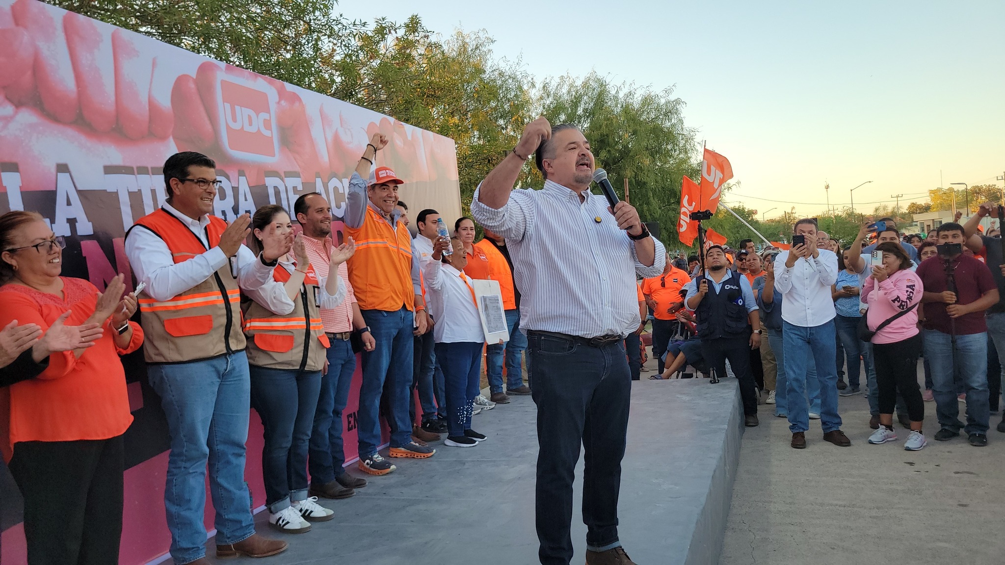 Va Lenin Pérez Rivera a la CDMX ante la presidenta nacional del INE Guadalupe Taddei Zavala