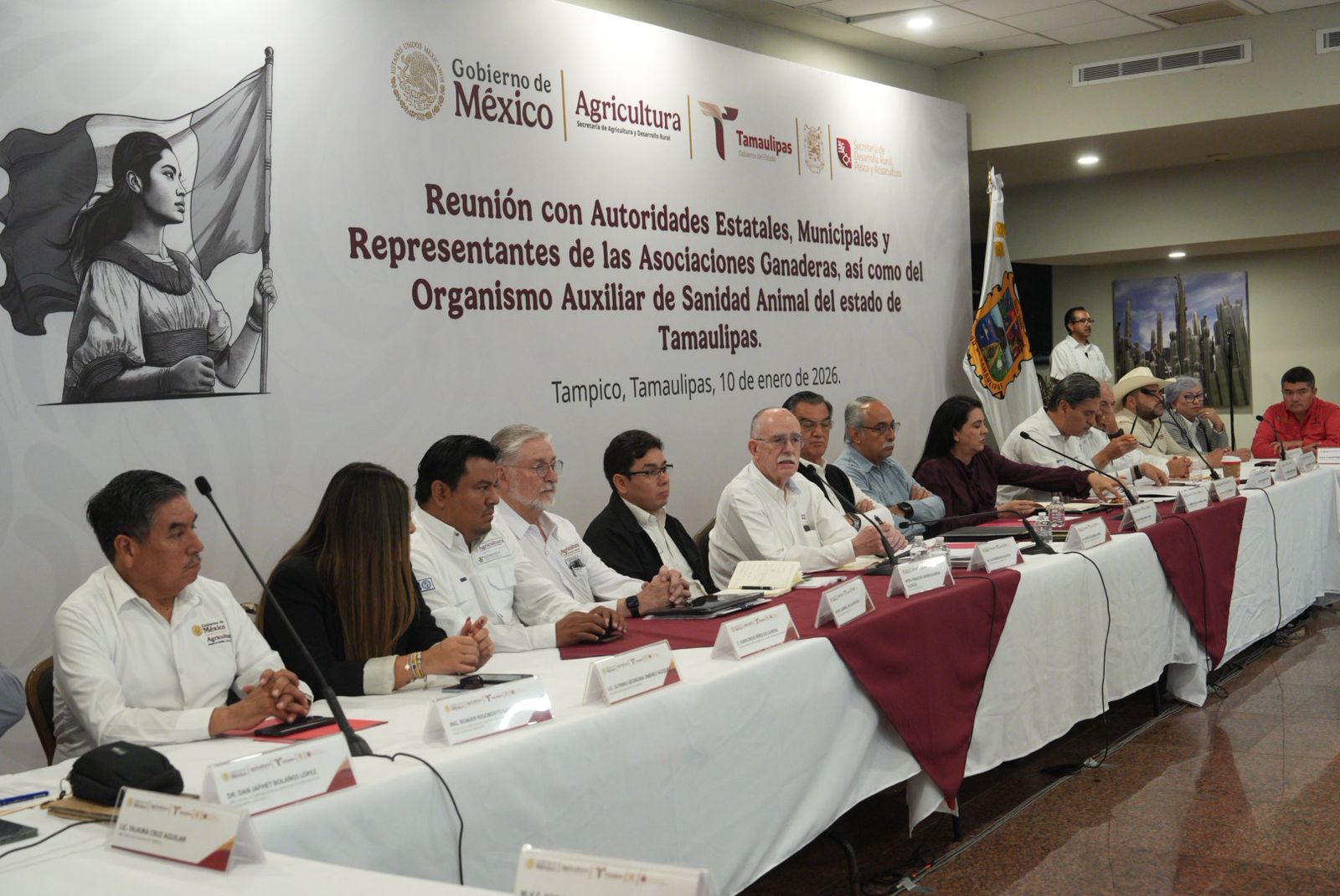 Acuerda AGRICULTURA nuevas acciones para blindar del gusano barrenador del ganado al centro y norte del país