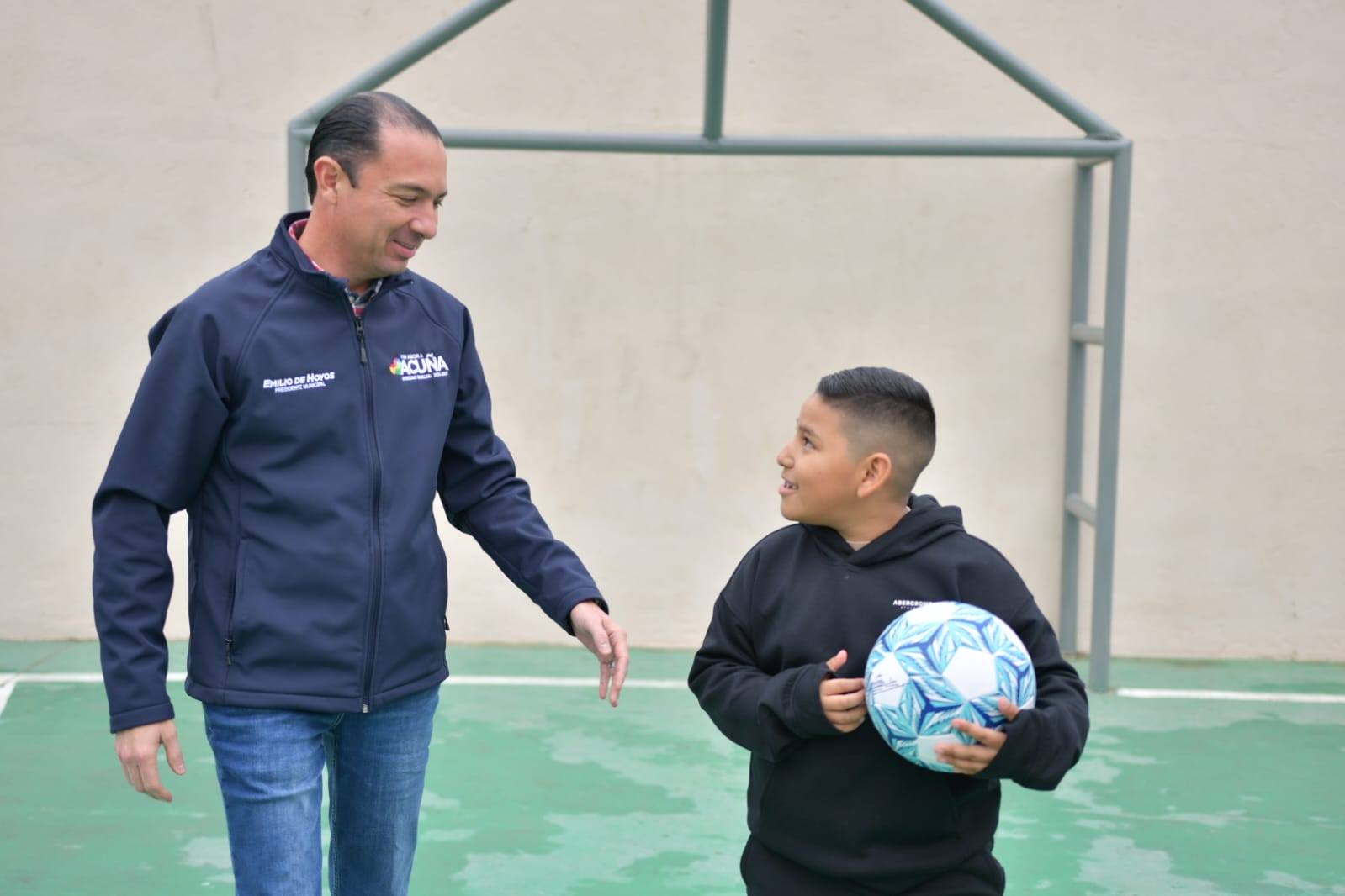 “ARRANCAMOS EL AÑO TRABAJANDO POR NUESTRAS COLONIAS”: EMILIO DE HOYOS