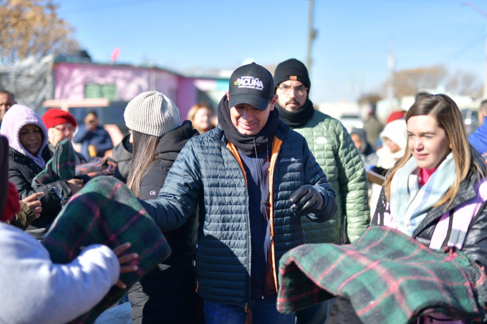CON CERCANÍA Y SOLIDARIDAD, GOBIERNO DE UNIDAD REFUERZA EL OPERATIVO “ABRIGANDO CORAZONES” POR TERCER DÍA CONSECUTIVO