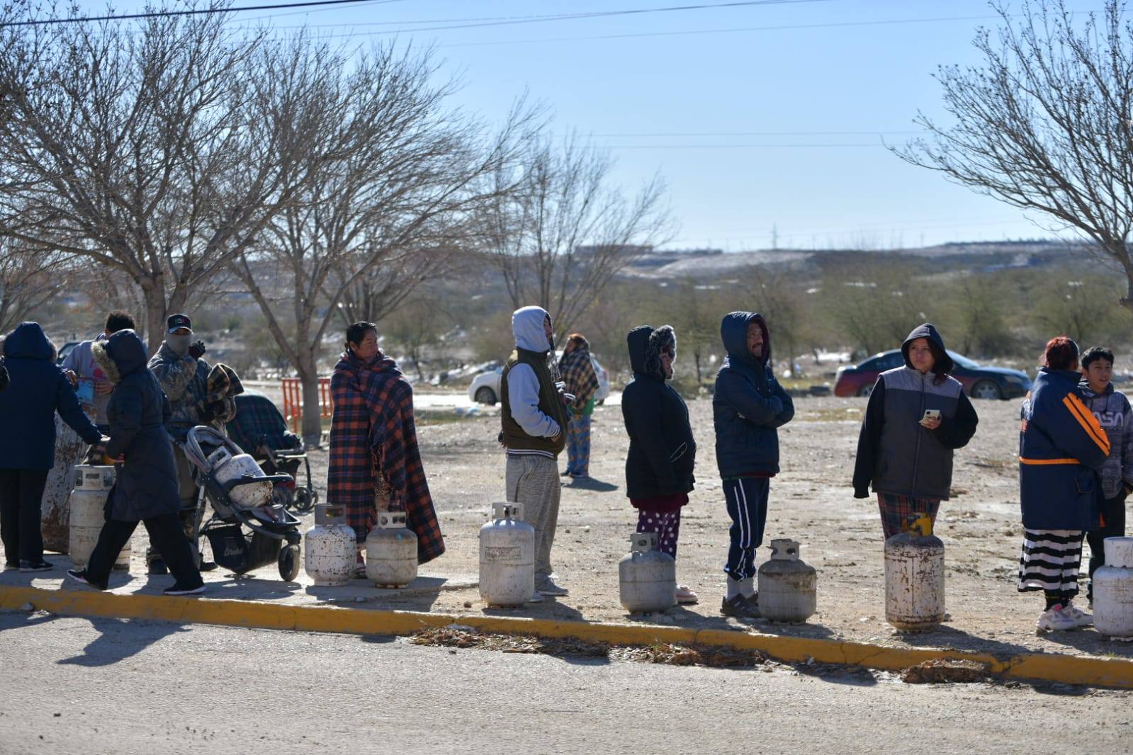 CON CERCANÍA Y SOLIDARIDAD, GOBIERNO DE UNIDAD REFUERZA EL OPERATIVO “ABRIGANDO CORAZONES” POR TERCER DÍA CONSECUTIVO