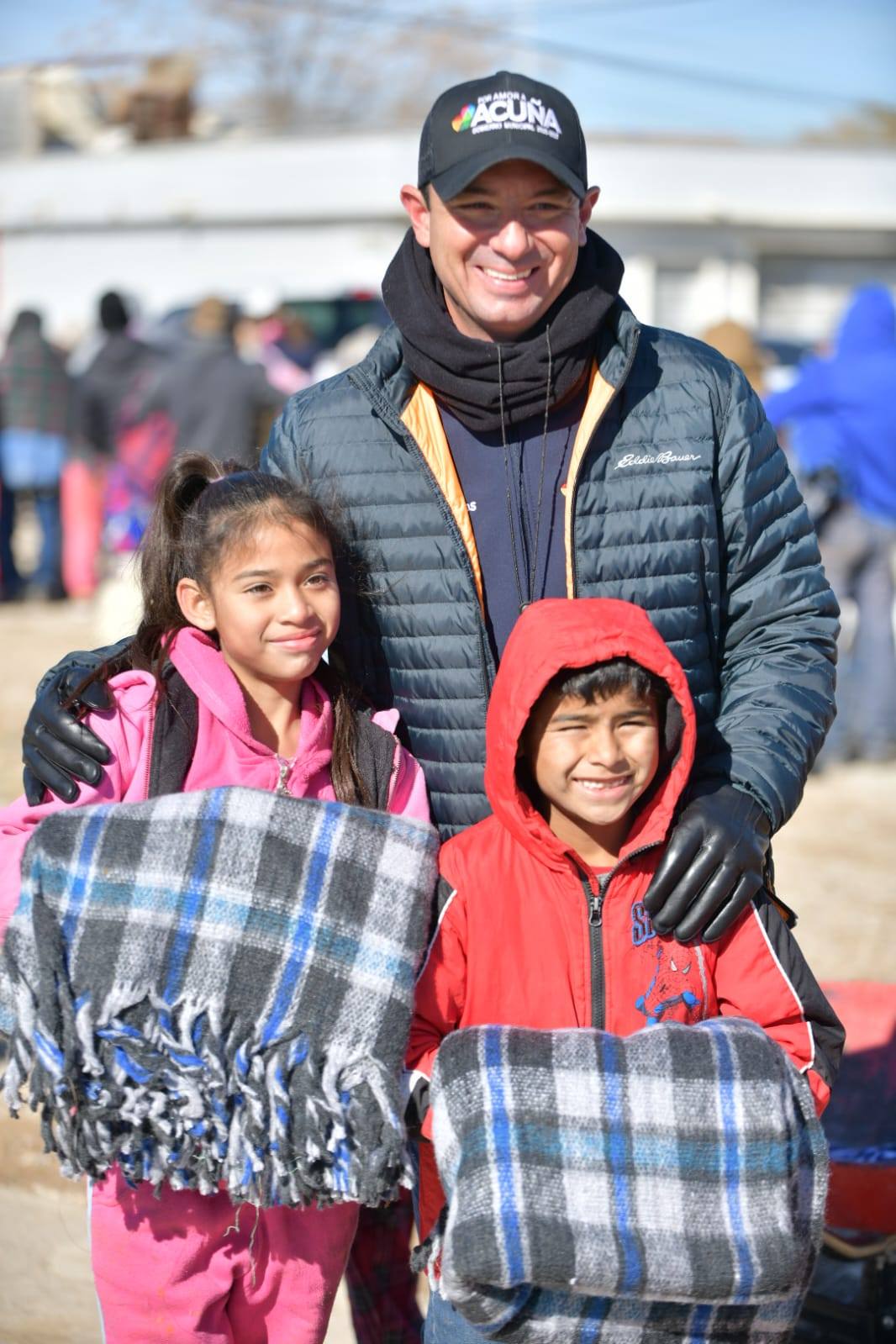 CON CERCANÍA Y SOLIDARIDAD, GOBIERNO DE UNIDAD REFUERZA EL OPERATIVO “ABRIGANDO CORAZONES” POR TERCER DÍA CONSECUTIVO