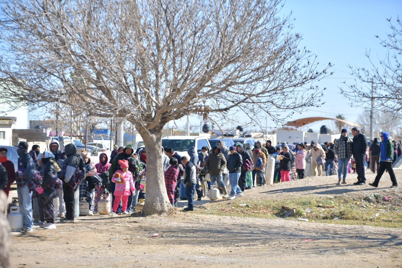 CON CERCANÍA Y SOLIDARIDAD, GOBIERNO DE UNIDAD REFUERZA EL OPERATIVO “ABRIGANDO CORAZONES” POR TERCER DÍA CONSECUTIVO