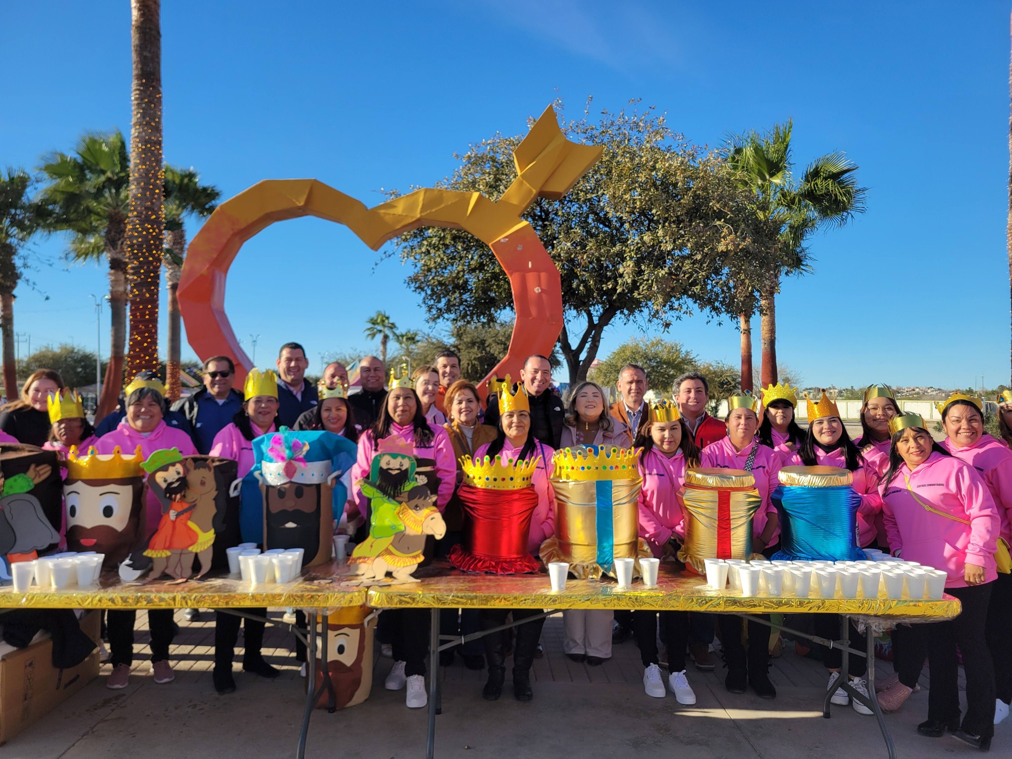 Desea Emilio De Hoyos buen año a los acuñenses