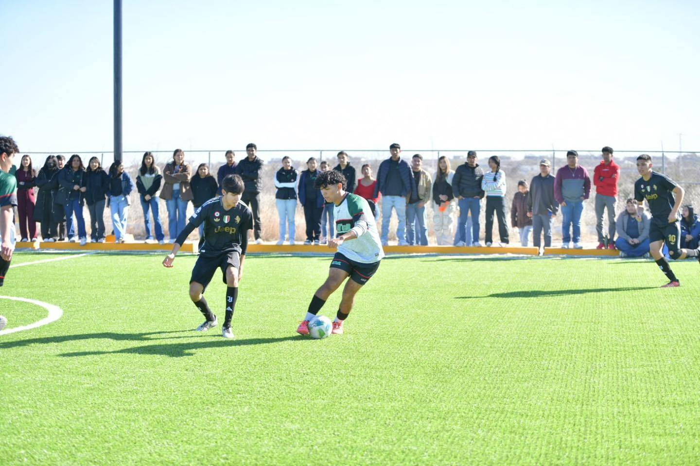 ENTREGA ALCALDE EMILIO DE HOYOS NUEVA CANCHA DE FÚTBOL EN LA UTCA