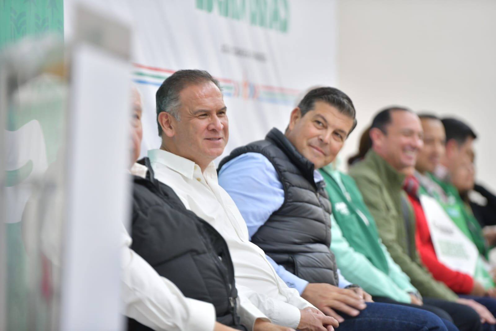 ENTREGAN ESCRITURAS A 324 FAMILIAS DE ACUÑA