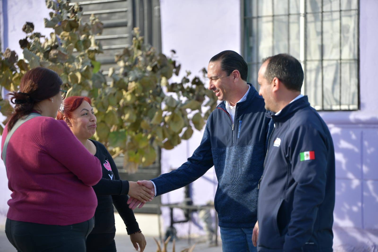 GOBIERNO DE UNIDAD ACERCA SERVICIOS MUNICIPALES AL FRACCIONAMIENTO MIRADOR