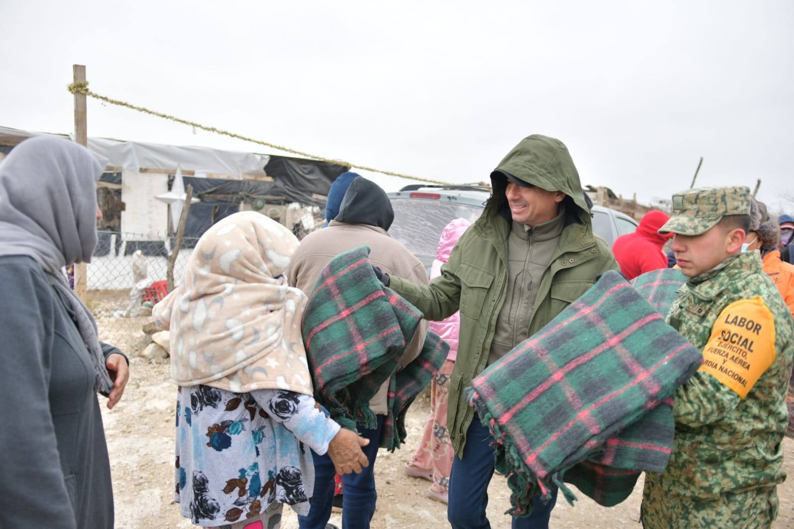 OPERATIVO ABRIGANDO CORAZONES CONTINÚA POR SEGUNDO DÍA CONSECUTIVO EN APOYO A SECTORES VULNERABLES DE ACUÑA