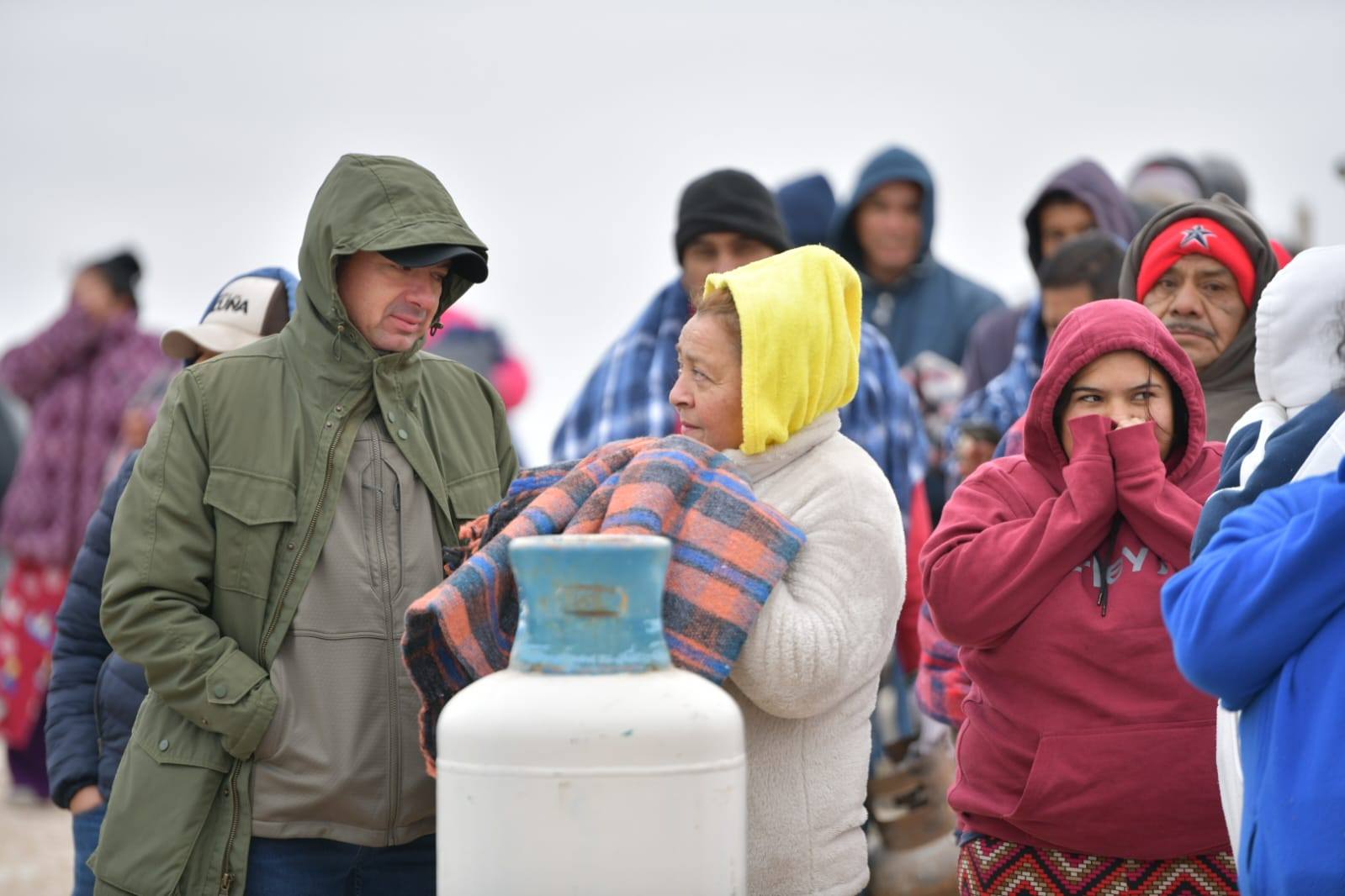 OPERATIVO ABRIGANDO CORAZONES CONTINÚA POR SEGUNDO DÍA CONSECUTIVO EN APOYO A SECTORES VULNERABLES DE ACUÑA