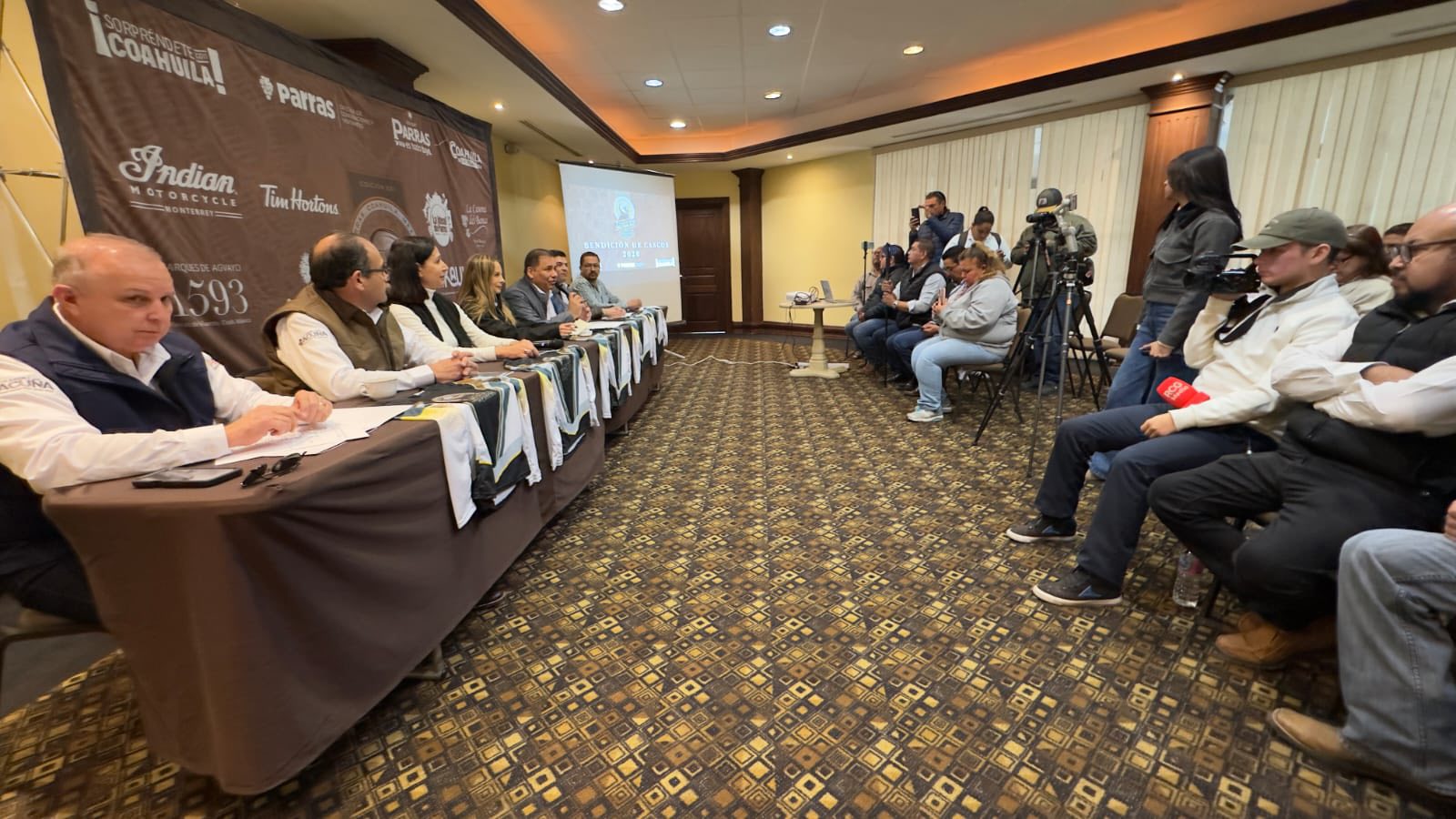 Presentan edición 2026 de la Bendición de Cascos en Parras de la Fuente