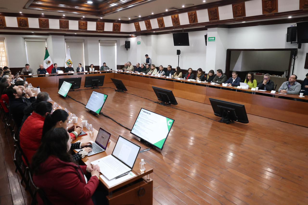 TENEMOS UN PLAN Y UN GRAN EQUIPO PARA SEGUIR TRABAJANDO POR COAHUILA: MANOLO