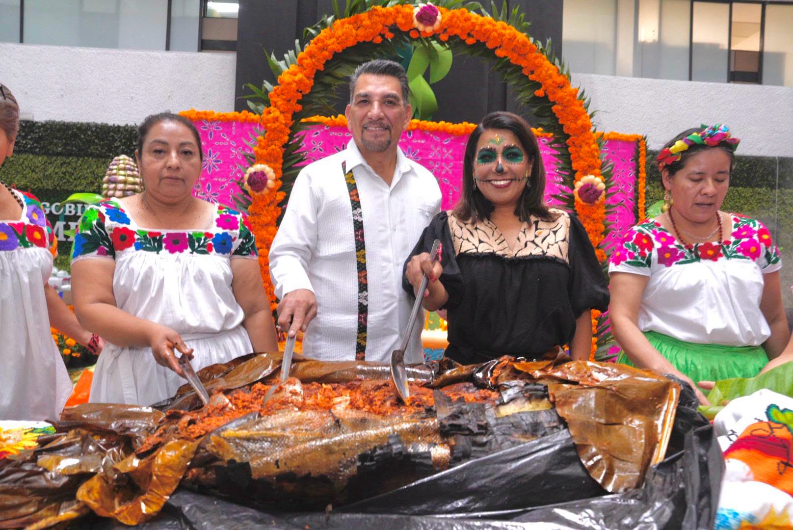 AGRICULTURA refrenda el valor de las tradiciones rurales con la celebración del Xantolo