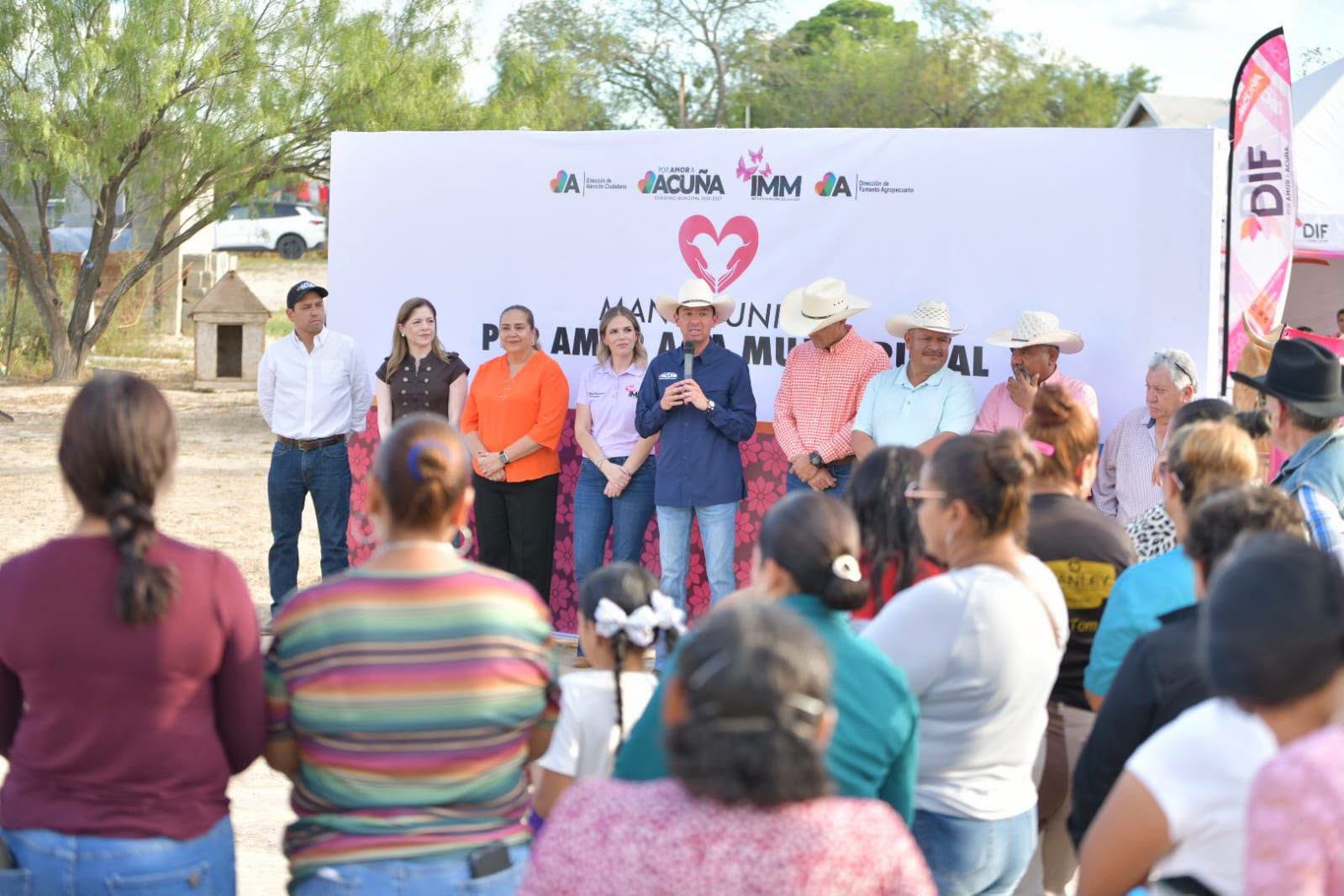 BRIGADA MULTIDISCIPLINARIA “MANOS UNIDAS POR AMOR A LA MUJER RURAL” LLEGA AL EJIDO CALLES