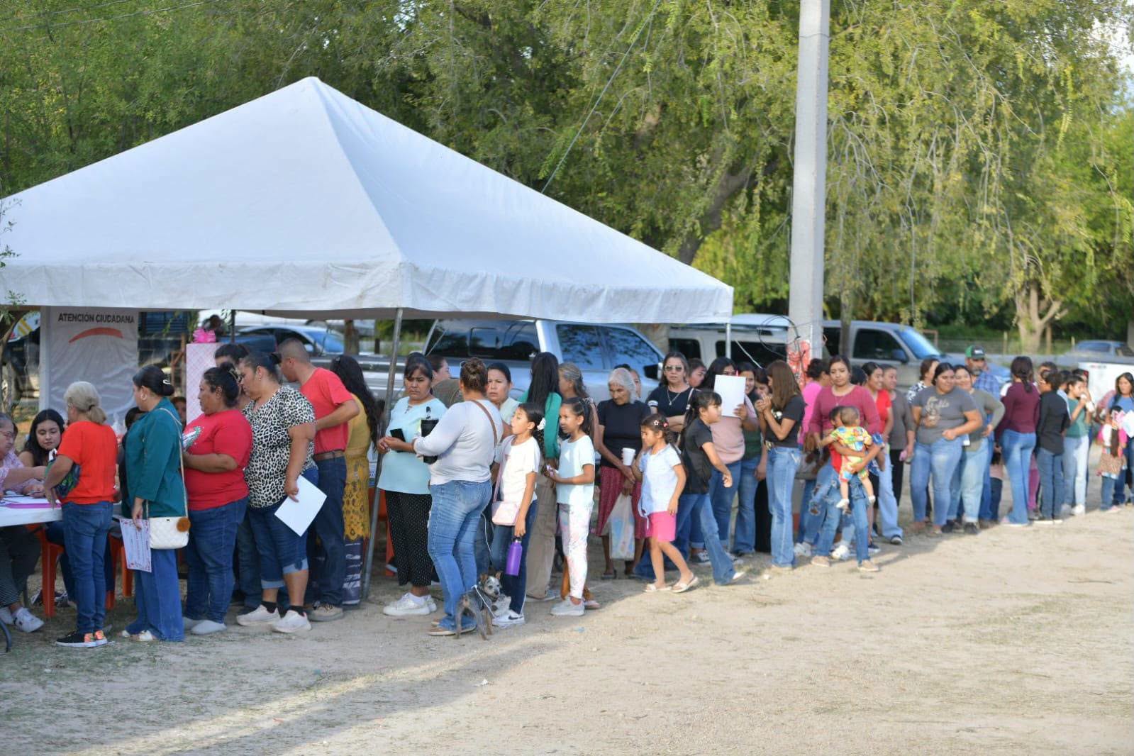 BRIGADA MULTIDISCIPLINARIA “MANOS UNIDAS POR AMOR A LA MUJER RURAL” LLEGA AL EJIDO CALLES
