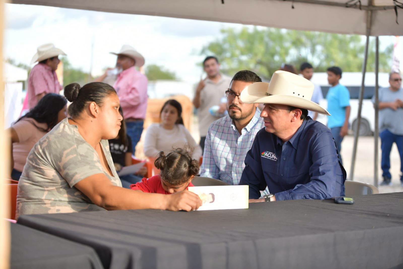 BRIGADA MULTIDISCIPLINARIA “MANOS UNIDAS POR AMOR A LA MUJER RURAL” LLEGA AL EJIDO CALLES