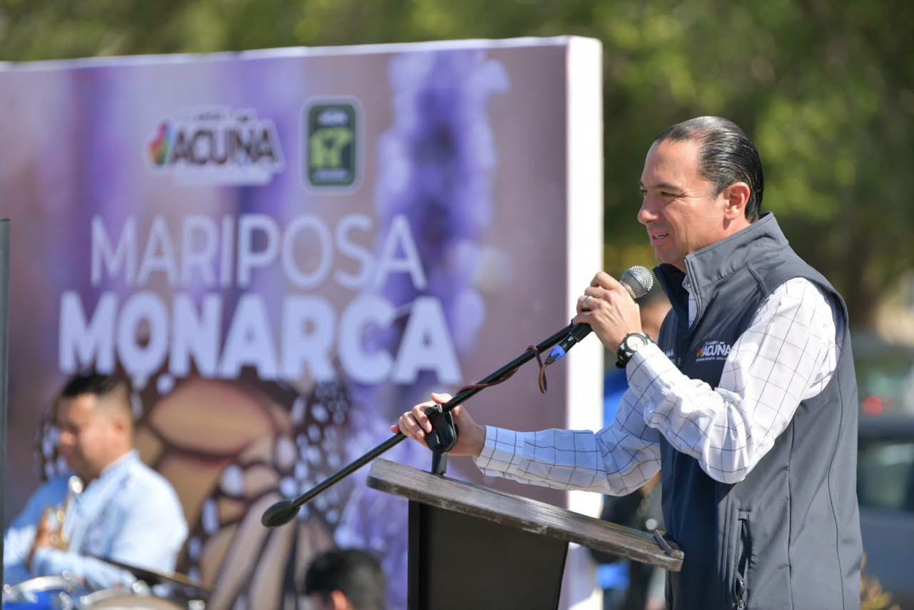 CON HOMENAJE A LA PROFRA. NORMA LETICIA AVENDAÑO, ACUÑA RECIBE A LA MARIPOSA MONARCA