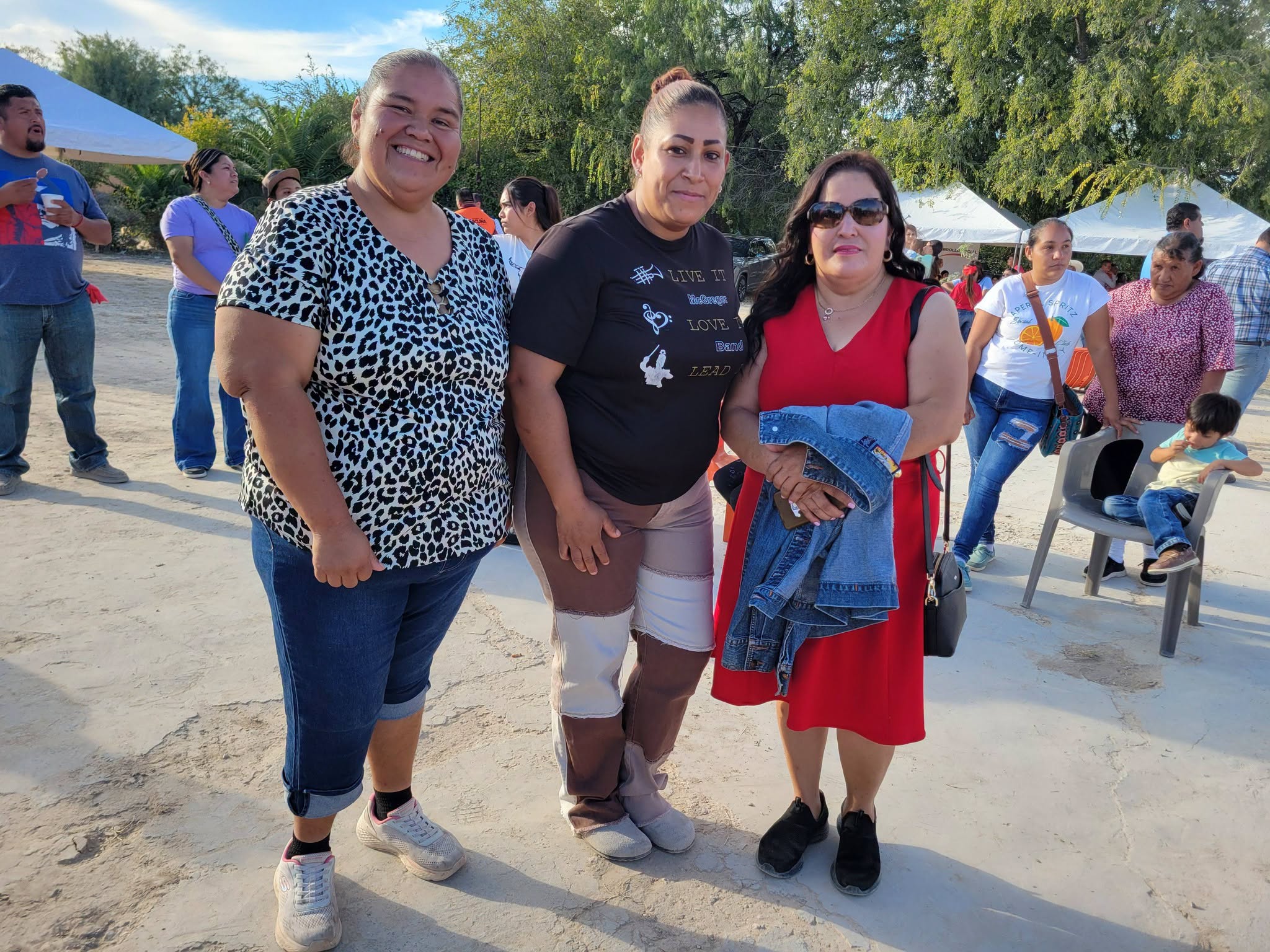 Encabeza el alcalde Emilio De Hoyos Brigada multidisciplinaria Manos a la Obra, mujer rural