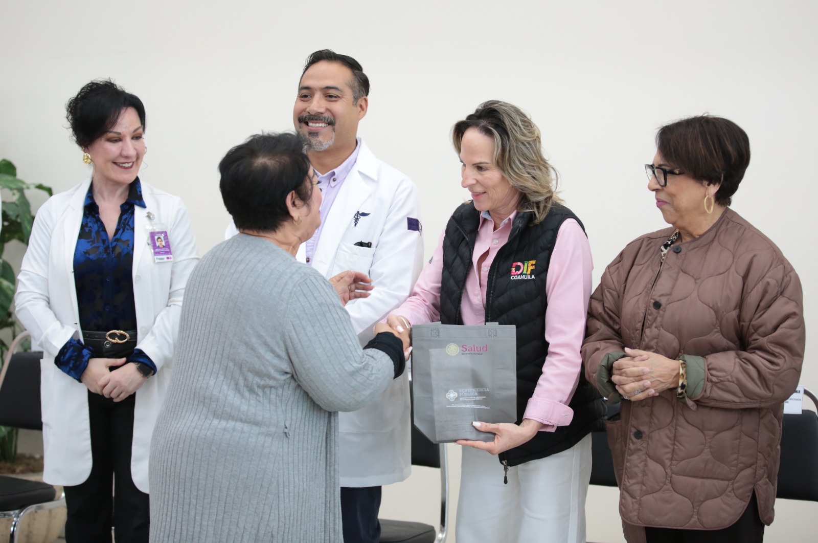 FORTALECE DIF COAHUILA LA INCLUSIÓN Y LA SALUD AUDITIVA CON JORNADAS DE APARATOS AUDITIVOS 2026