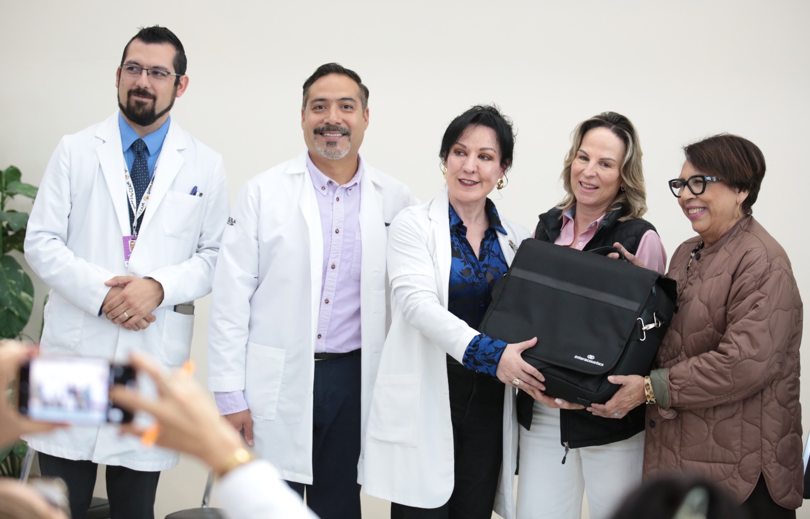 FORTALECE DIF COAHUILA LA INCLUSIÓN Y LA SALUD AUDITIVA CON JORNADAS DE APARATOS AUDITIVOS 2026