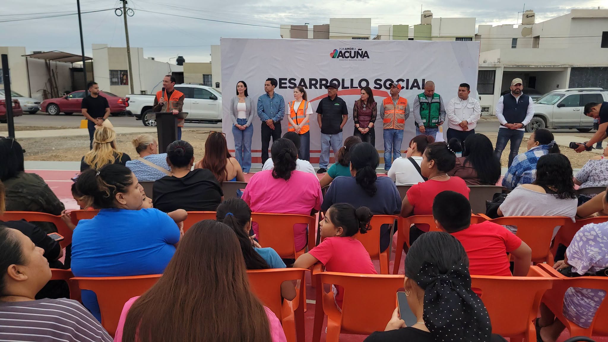 Inaugura el alcalde cancha de fútbol 7 y cancha deportiva