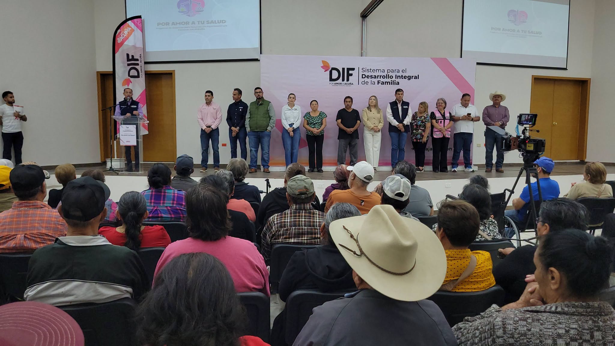 PIDE EL ALCALDE A LAS FAMILIAS PROTEGER A LOS ADULTOS MAYORES