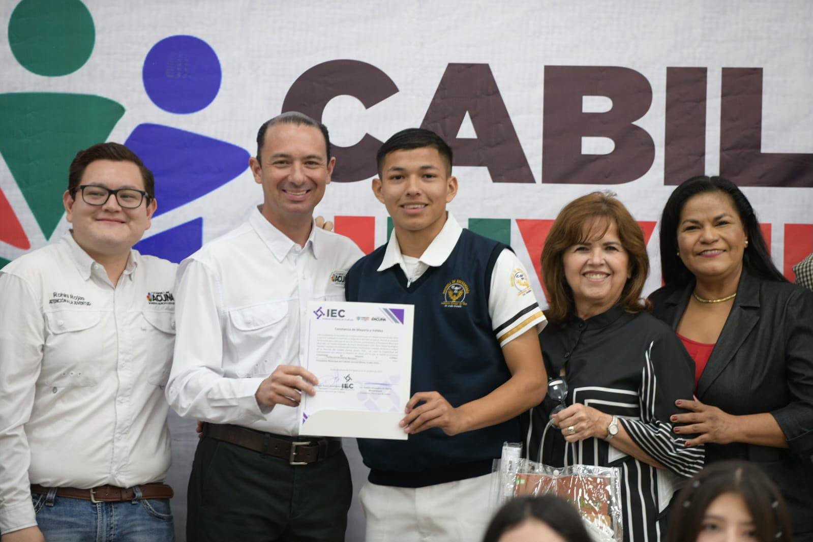 PROMUEVE ACUÑA EL LIDERAZGO Y LA PARTICIPACIÓN DEMOCRÁTICA DE LAS JUVENTUDES