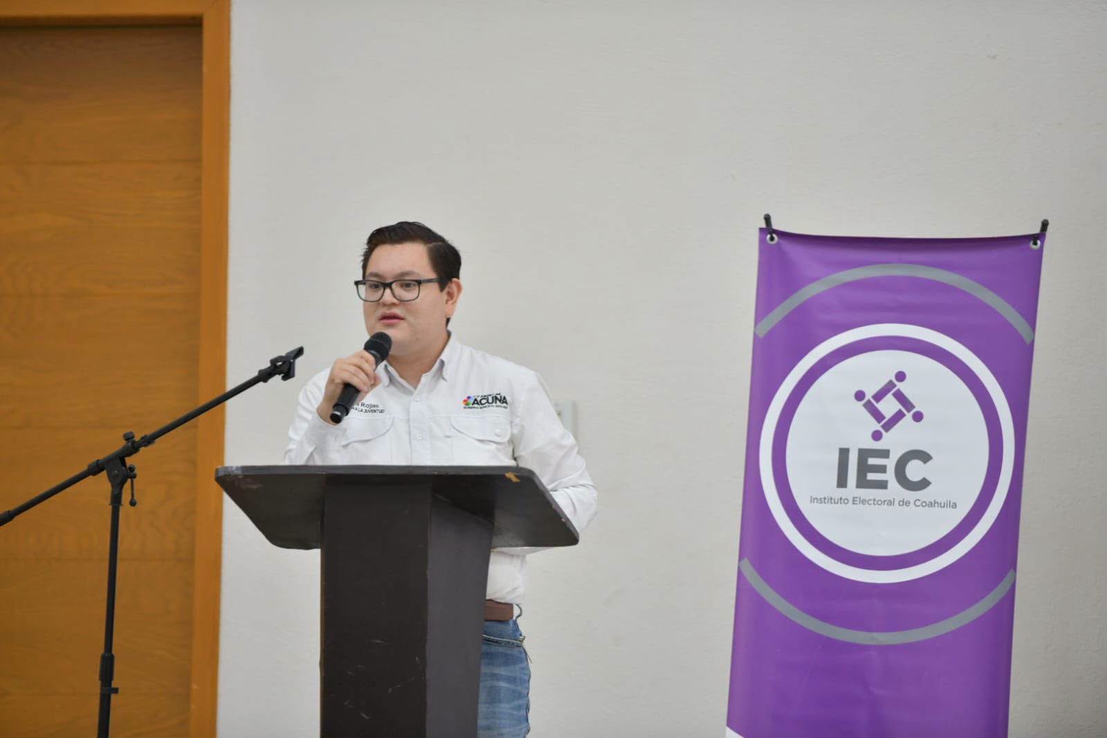 PROMUEVE ACUÑA EL LIDERAZGO Y LA PARTICIPACIÓN DEMOCRÁTICA DE LAS JUVENTUDES