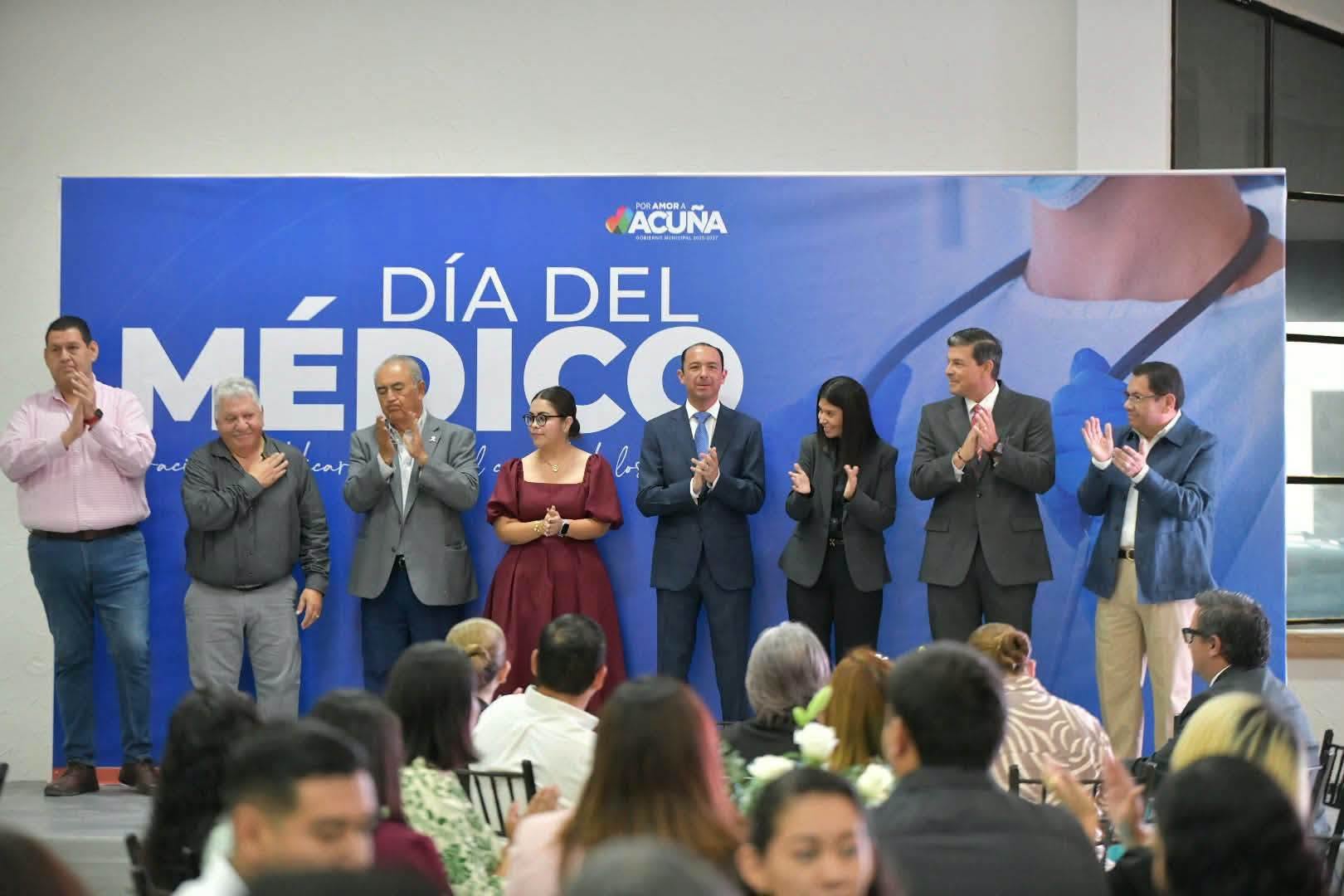 RECONOCEN TRAYECTORIA, ENTREGA Y COMPROMISO DE LOS PROFESIONALES DE LA SALUD DE ACUÑA