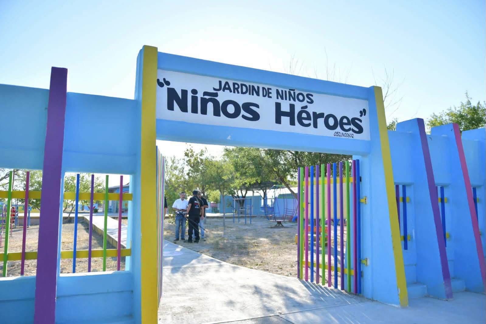 REFUERZA GOBIERNO MUNICIPAL LA SEGURIDAD ESCOLAR CON NUEVA BARDA PERIMETRAL