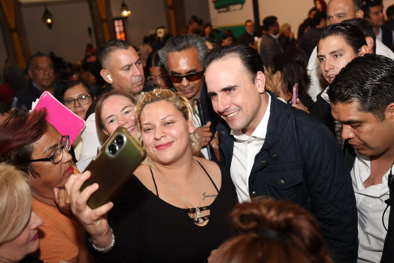 SEGUIMOS APOYANDO A JÓVENES Y MUJERES EMPRENDEDORAS: MANOLO