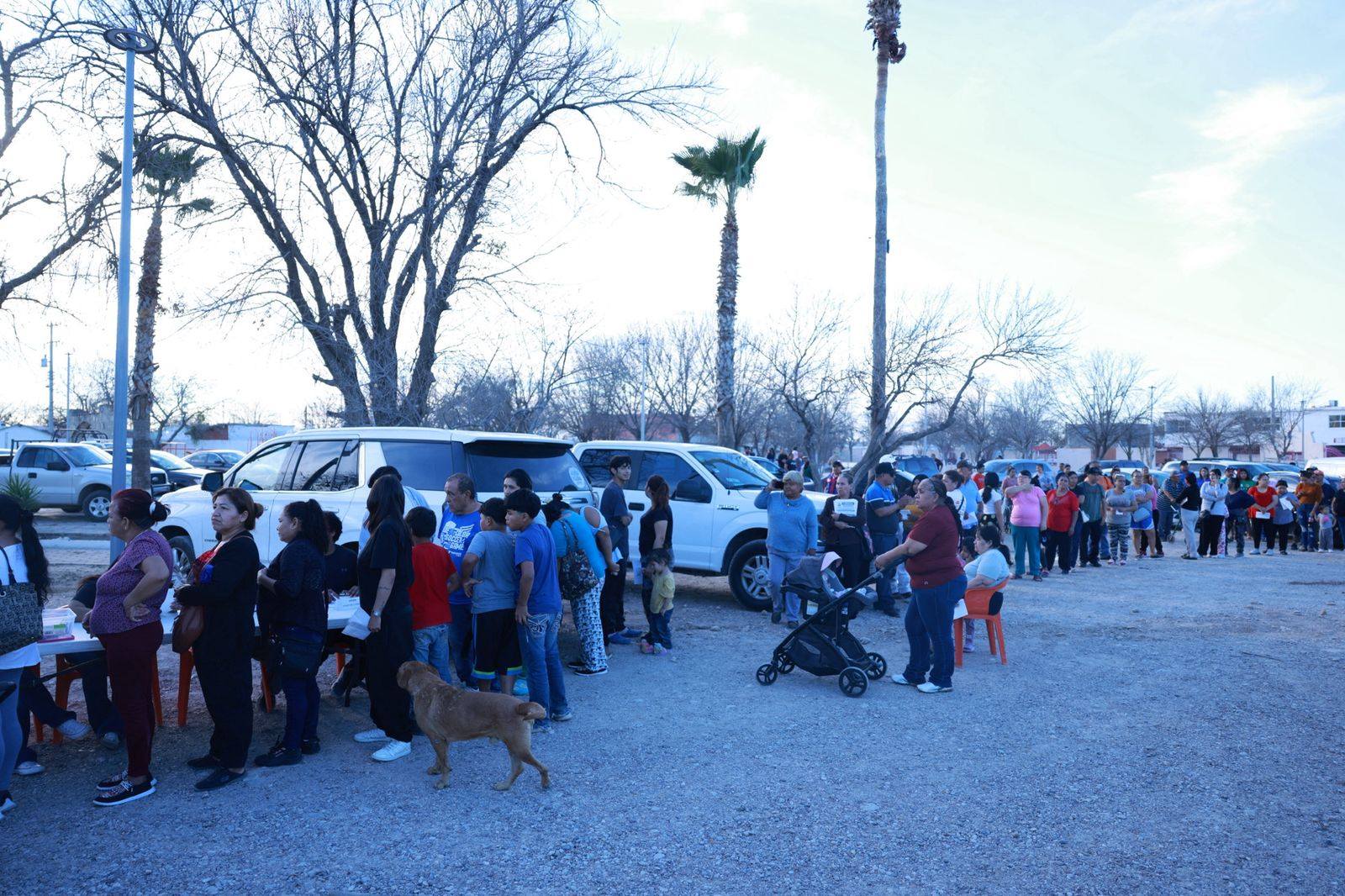 BENEFICIA GOBIERNO MUNICIPAL A FAMILIAS DEL FRACCIONAMIENTO EL PARAÍSO CON BRIGADA “POR AMOR A NUESTRA GENTE”