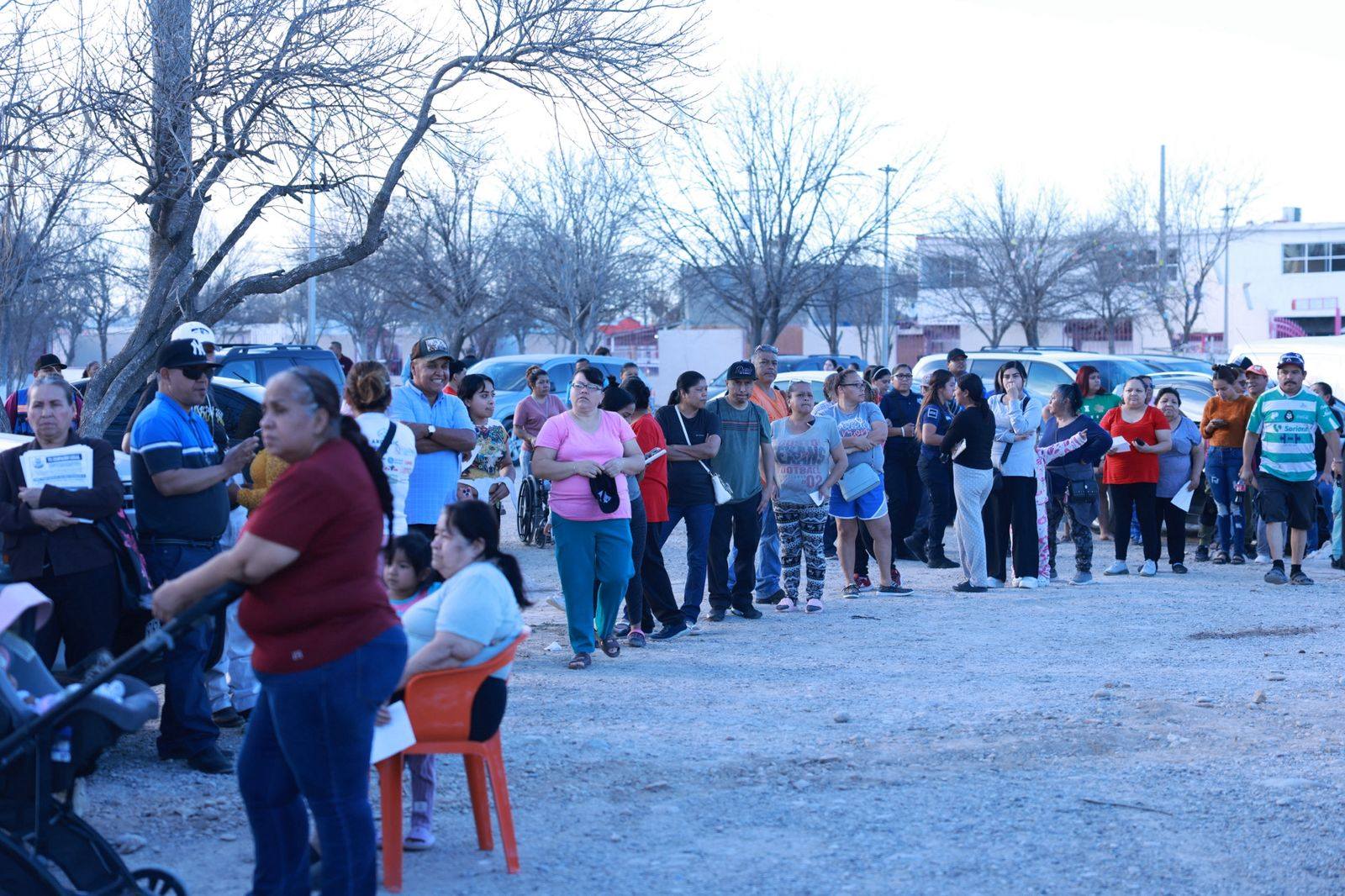 BENEFICIA GOBIERNO MUNICIPAL A FAMILIAS DEL FRACCIONAMIENTO EL PARAÍSO CON BRIGADA “POR AMOR A NUESTRA GENTE”