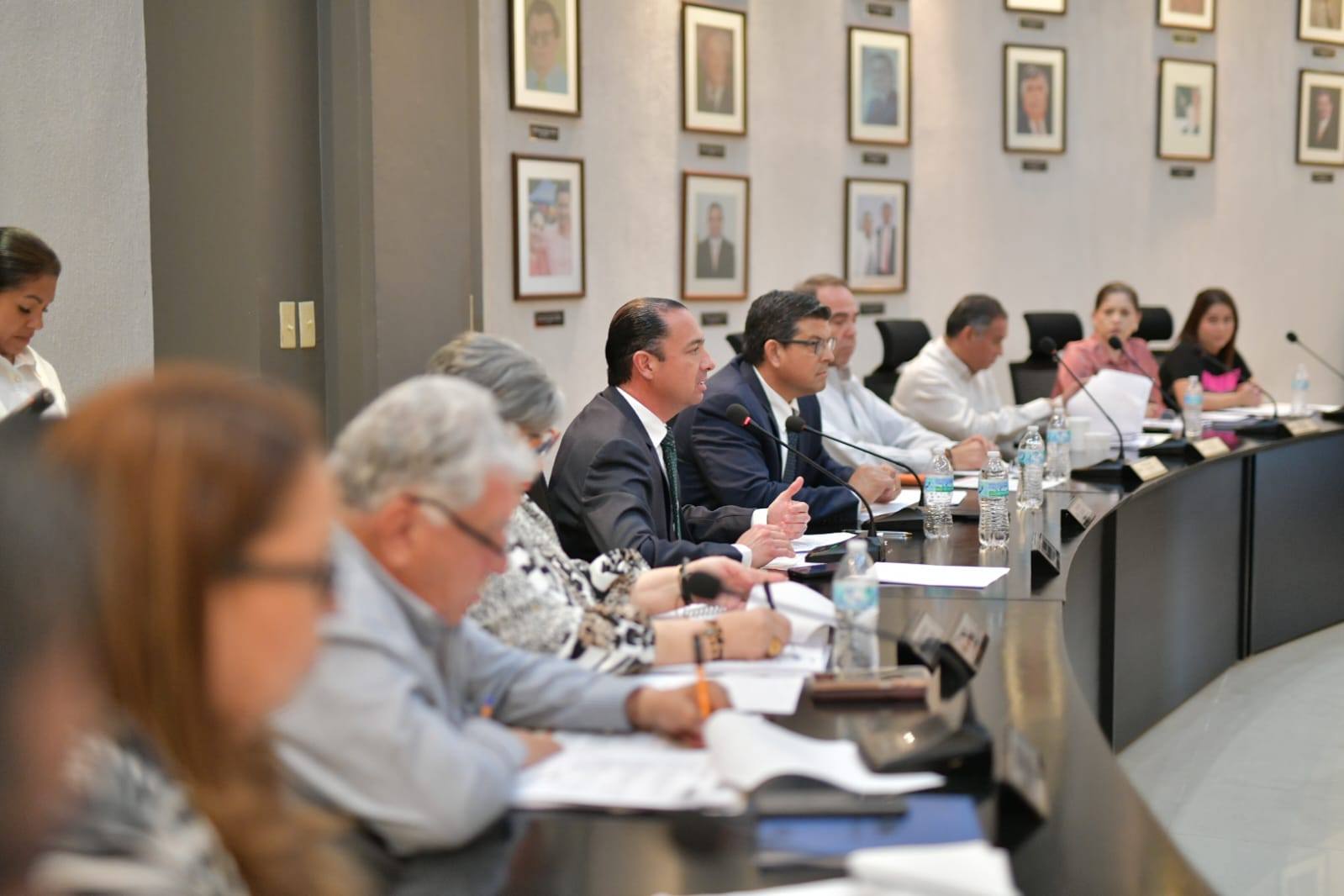 CABILDO DE ACUÑA APRUEBA POR UNANIMIDAD INCENTIVOS PARA MÉDICOS ESPECIALISTAS