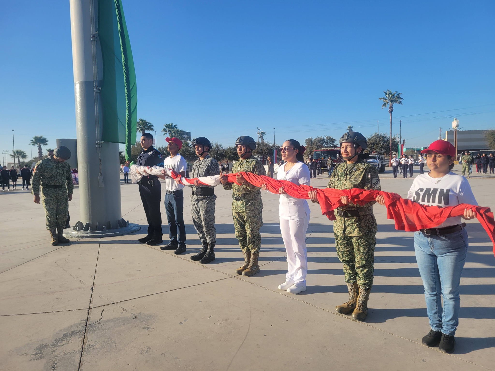 Conmemora Acuña Día de la Bandera
