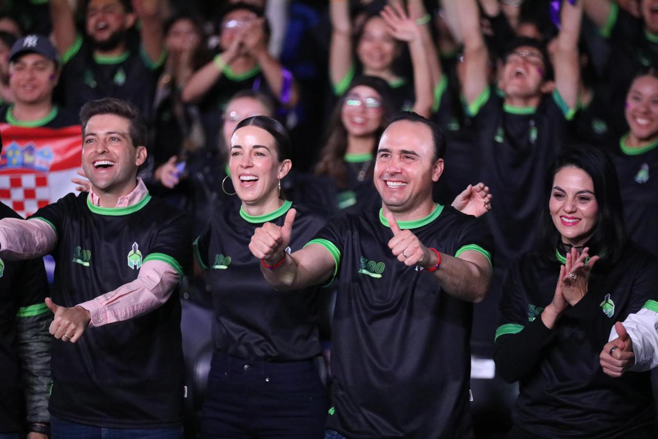 DETONA MANOLO SÚPER BECAS UNIVERSITARIAS Y CRÉDITOS PARA JÓVENES EMPRENDEDORES