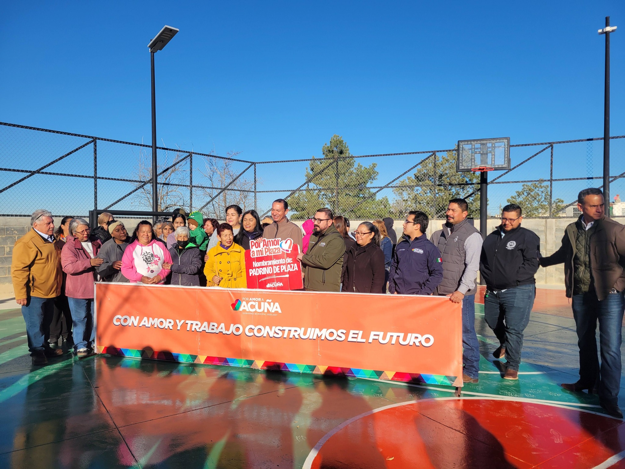 El presidente municipal Emilio De Hoyos entrega plaza remodelada en la Morelos