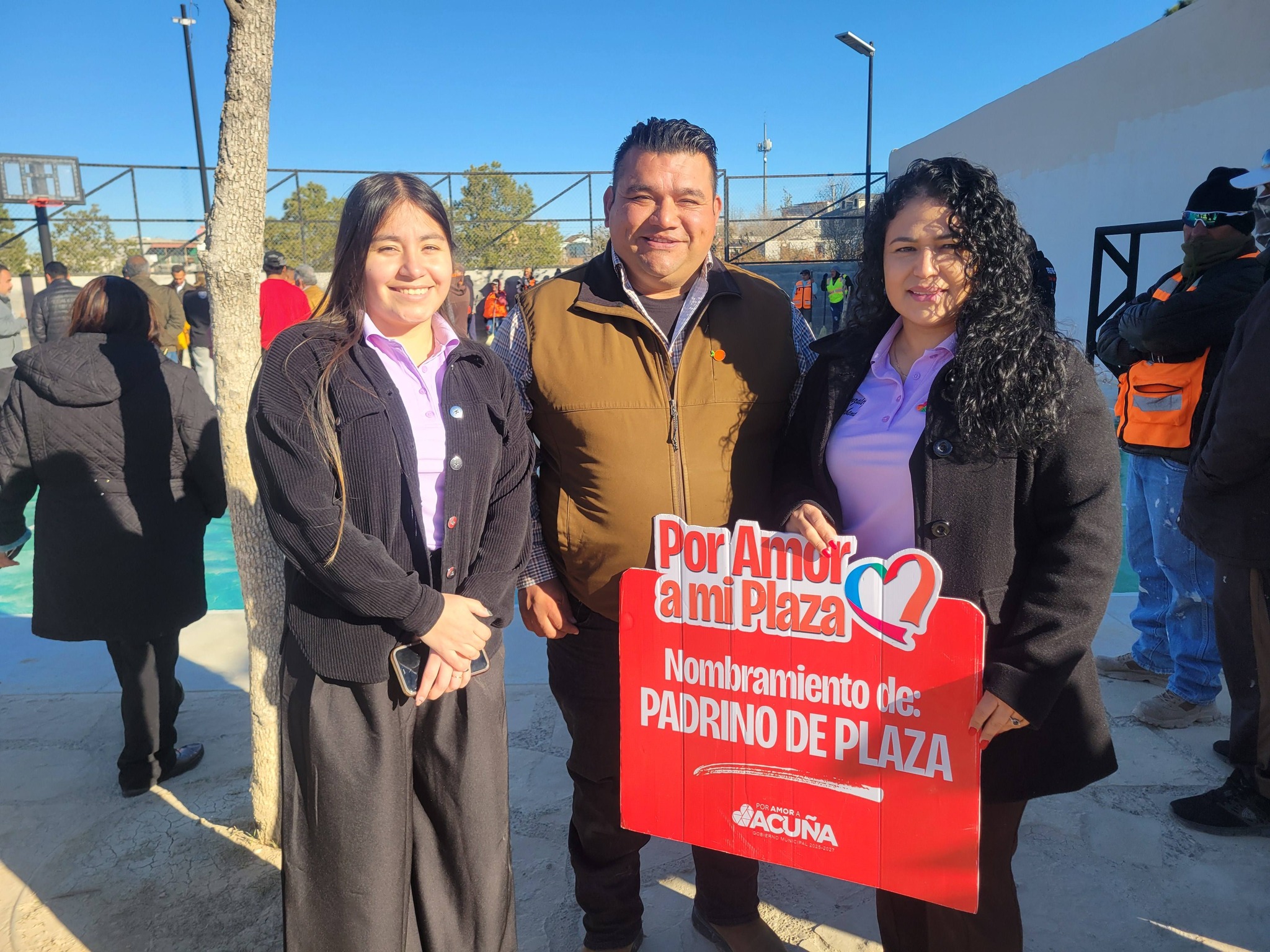 El presidente municipal Emilio De Hoyos entrega plaza remodelada en la Morelos